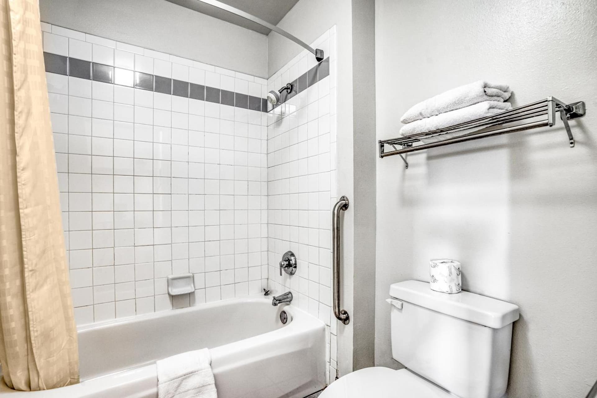 OYO Hotel Wichita Falls I-44 Sheppard Airforce gallery photo in Wichita Falls, TX — image 38