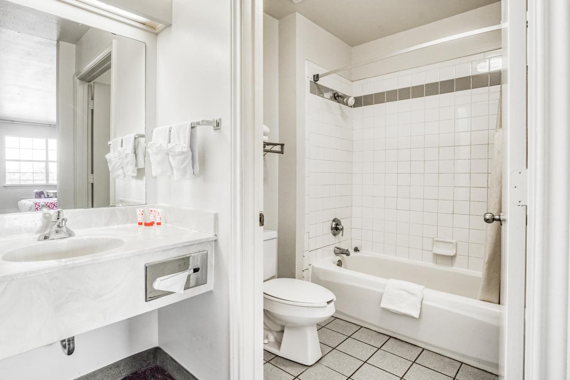 OYO Hotel Wichita Falls I-44 Sheppard Airforce gallery photo in Wichita Falls, TX — image 15