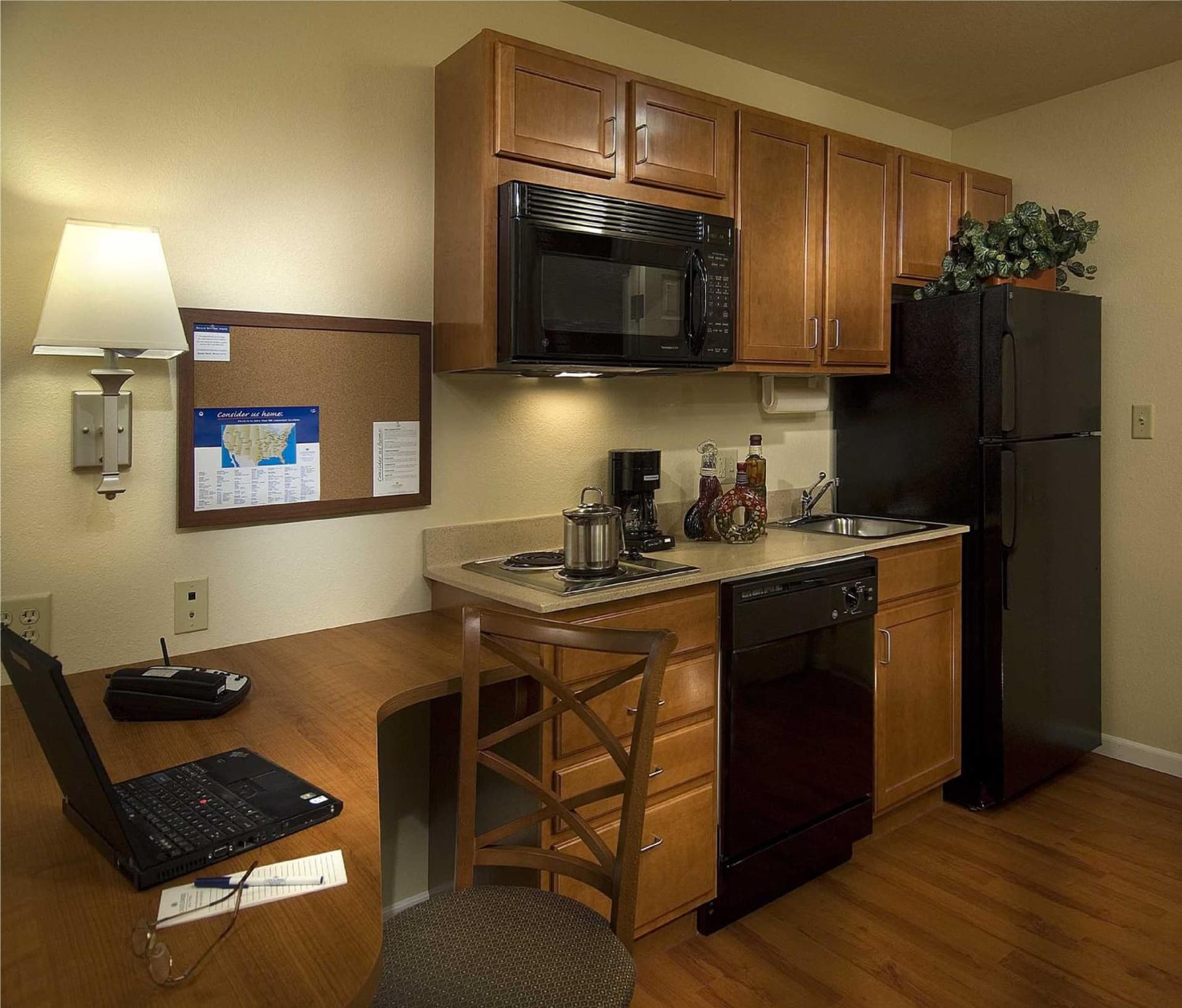 Candlewood Suites Avondale-New Orleans by IHG interior in Avondale, LA — gallery photo 2