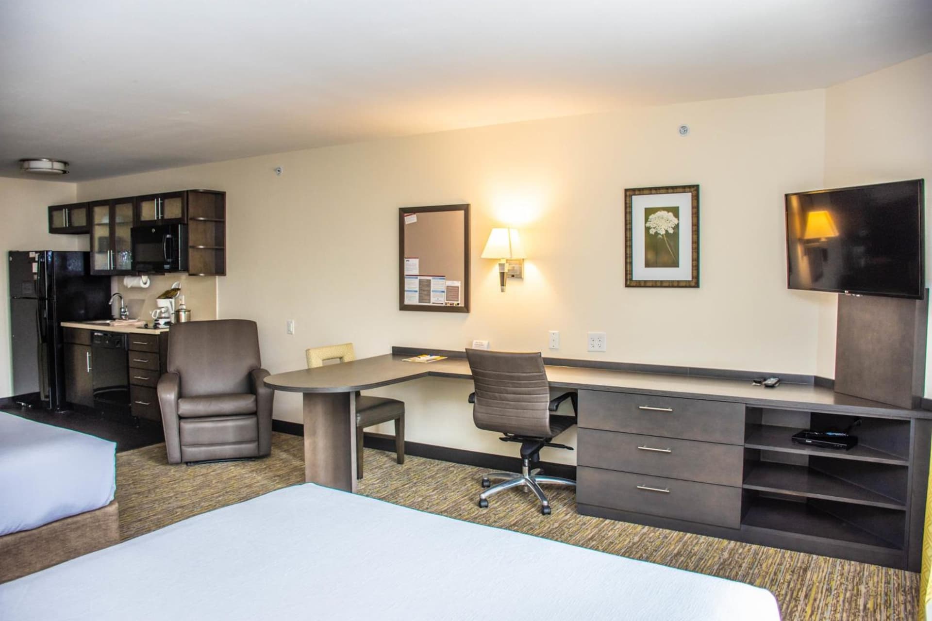Candlewood Suites Overland Park W 135th St by IHG gallery photo in Overland Park, KS — image 29