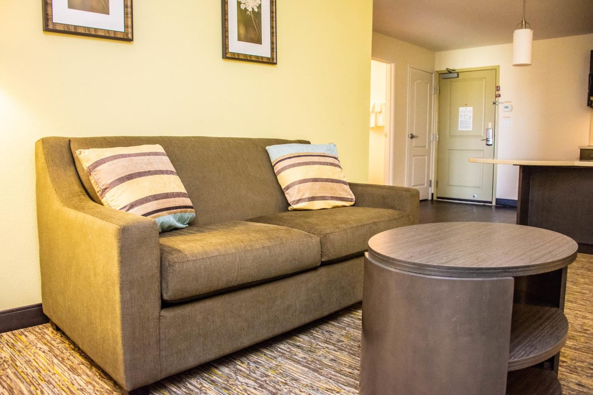 Candlewood Suites Overland Park W 135th St by IHG gallery photo in Overland Park, KS — image 12