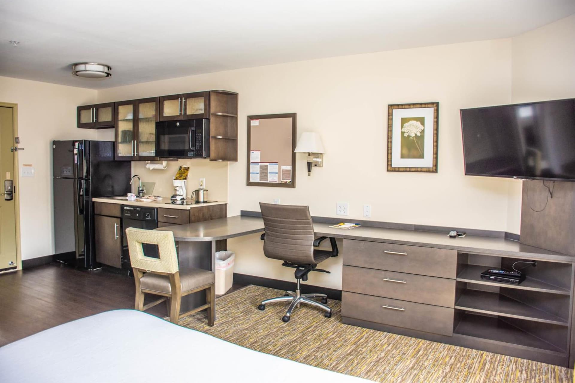 Candlewood Suites Overland Park W 135th St by IHG gallery photo in Overland Park, KS — image 26