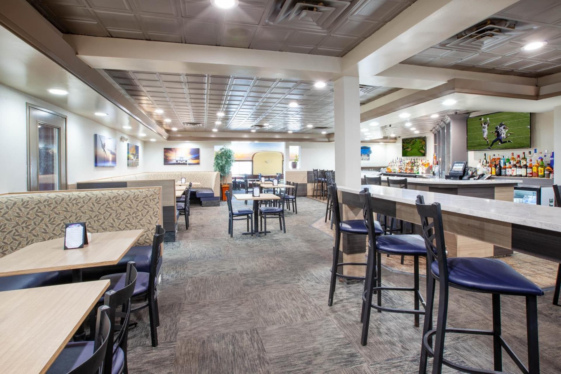 Wingate by Wyndham Detroit Metro Airport gallery photo in Romulus, MI — image 37