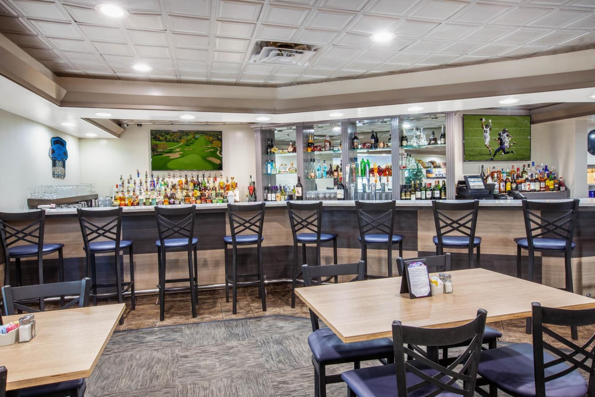 Wingate by Wyndham Detroit Metro Airport gallery photo in Romulus, MI — image 11