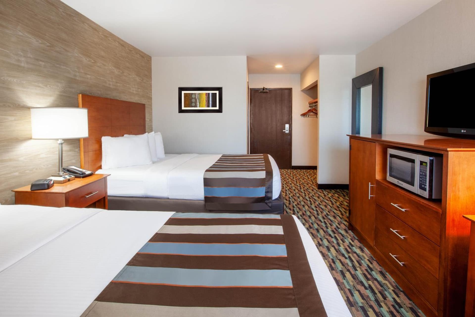 Wingate by Wyndham Detroit Metro Airport gallery photo in Romulus, MI — image 43
