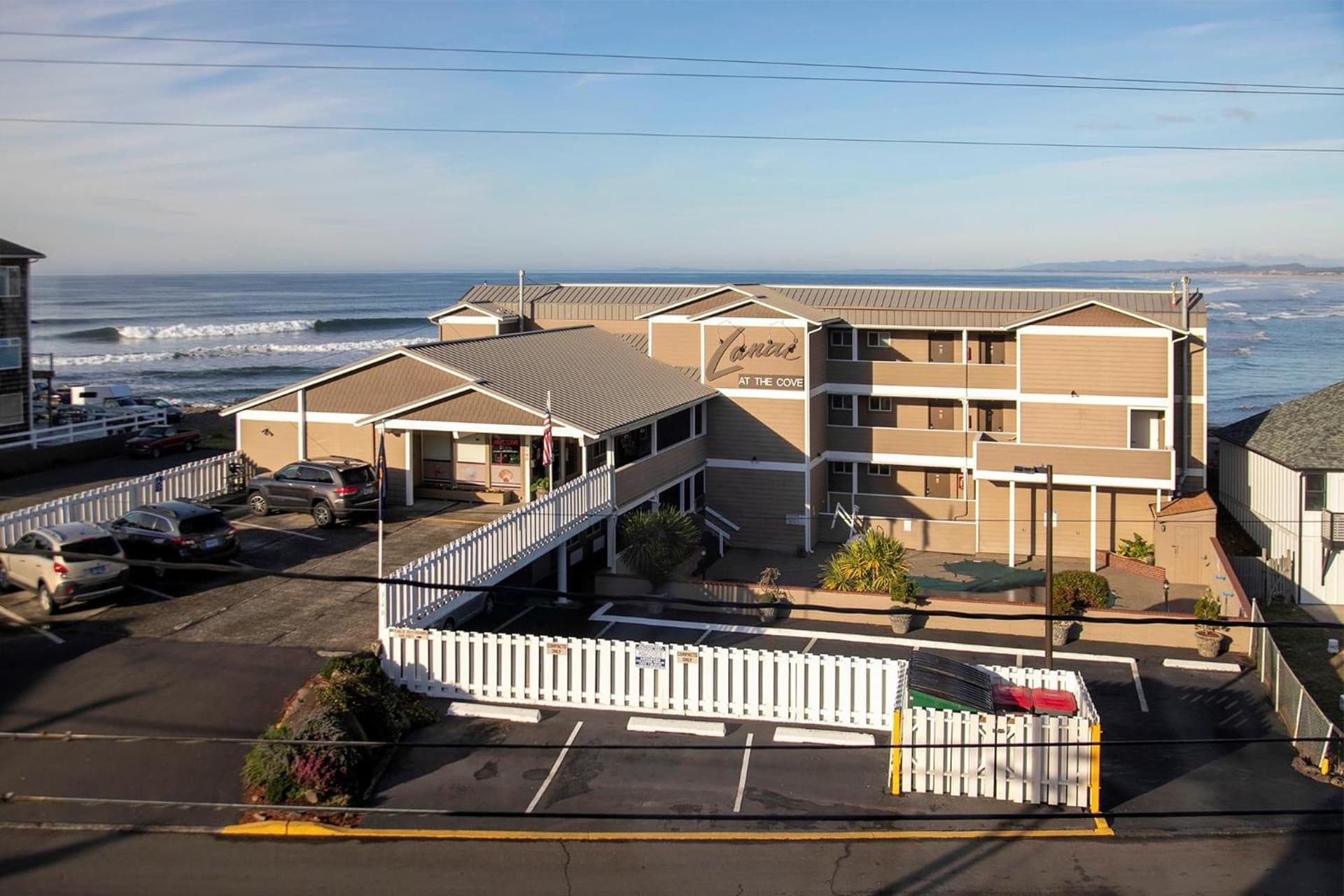 Lanai at the Cove featured exterior or lobby in Seaside, OR — similar hotel