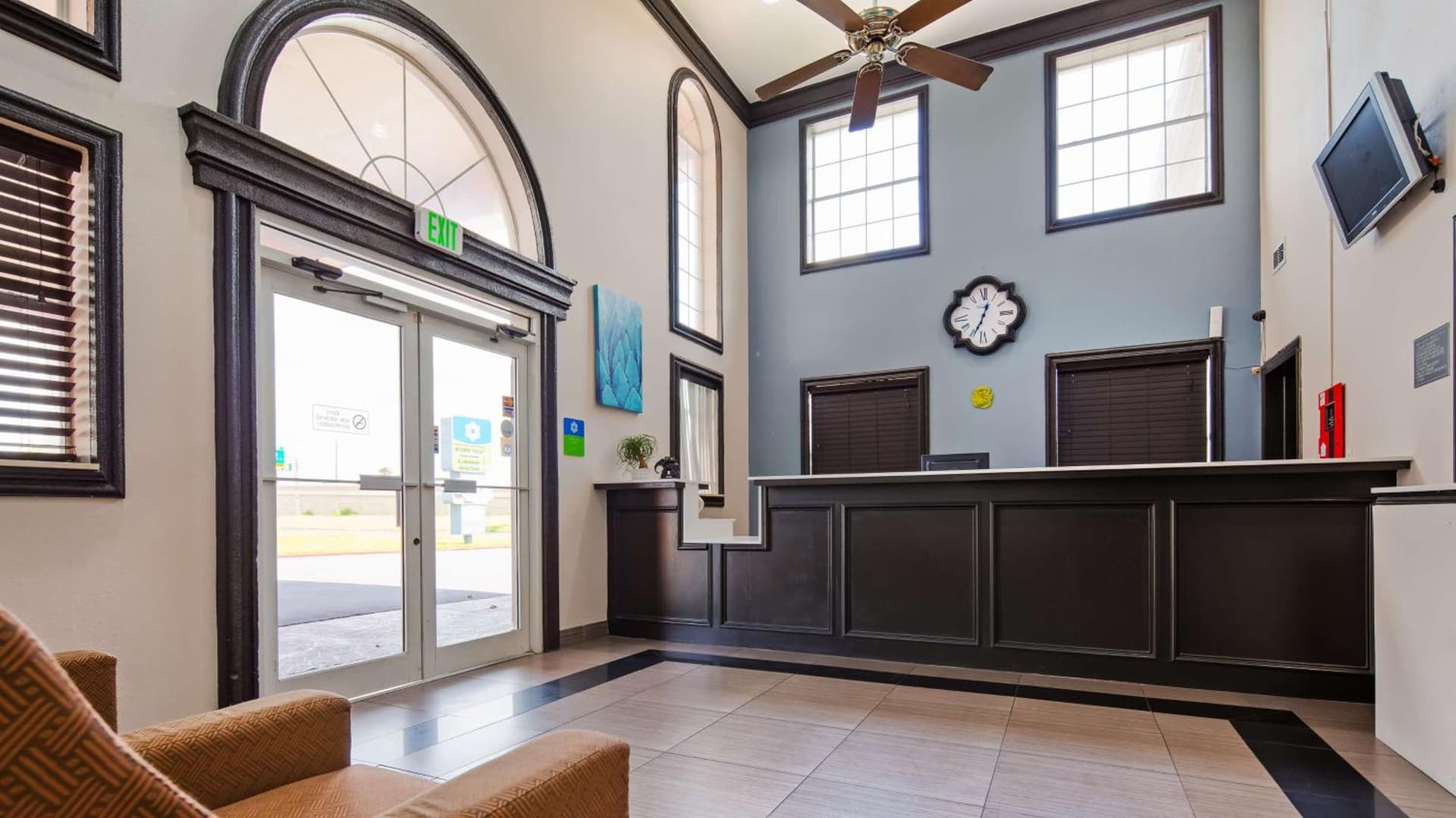 SureStay Hotel by Best Western Brownsville gallery photo in Brownsville, TX — image 4