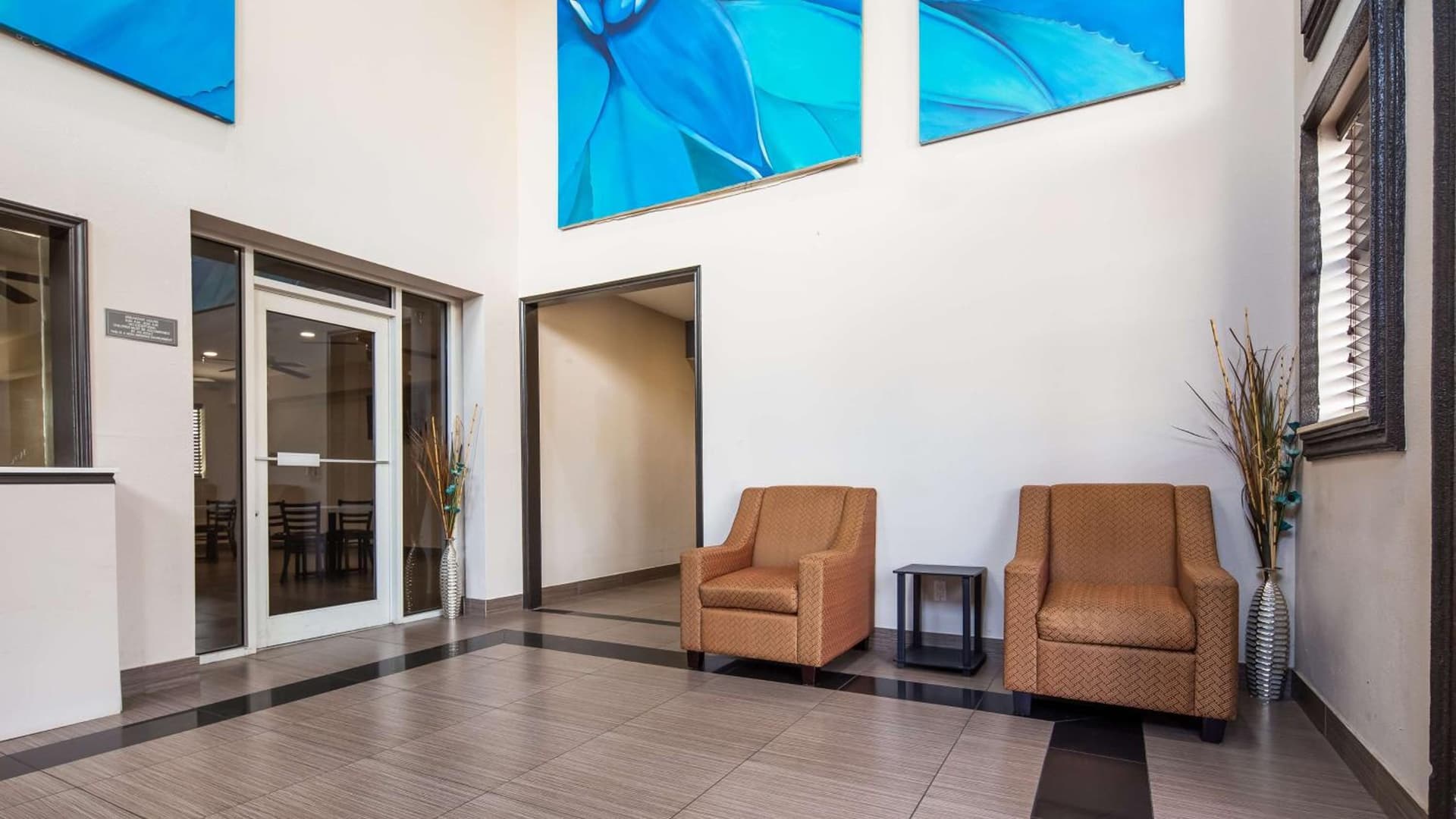 SureStay Hotel by Best Western Brownsville gallery photo in Brownsville, TX — image 12