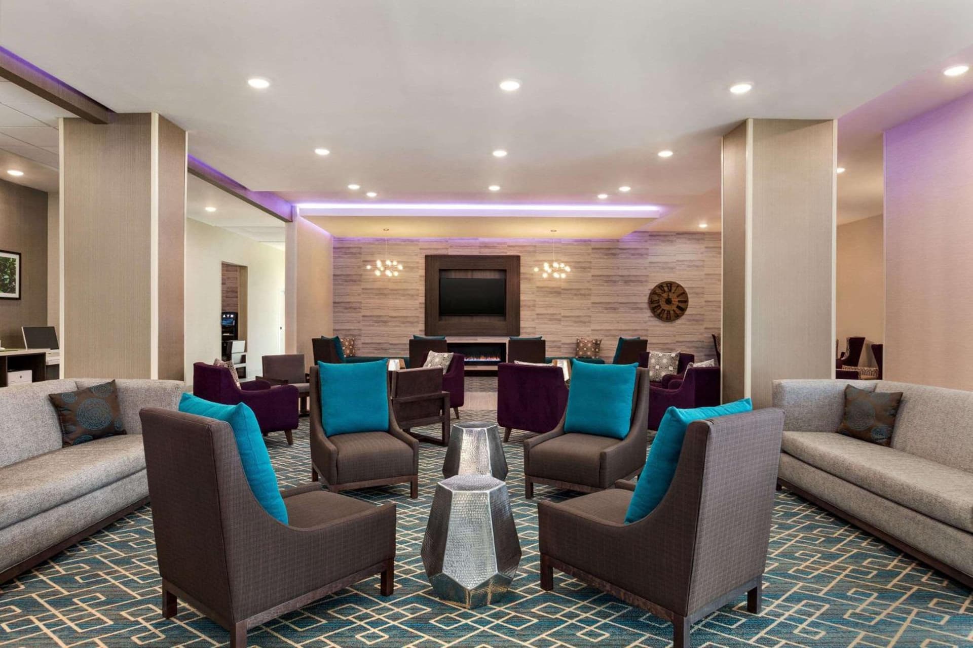 La Quinta by Wyndham Gainesville gallery photo in Gainesville, FL — image 18