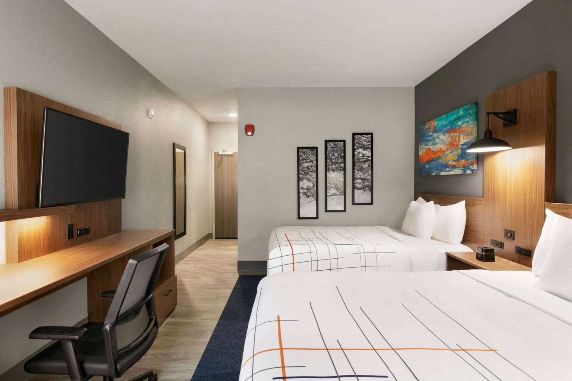 La Quinta Inn & Suites by Wyndham College Station North gallery photo in College Station, TX — image 8