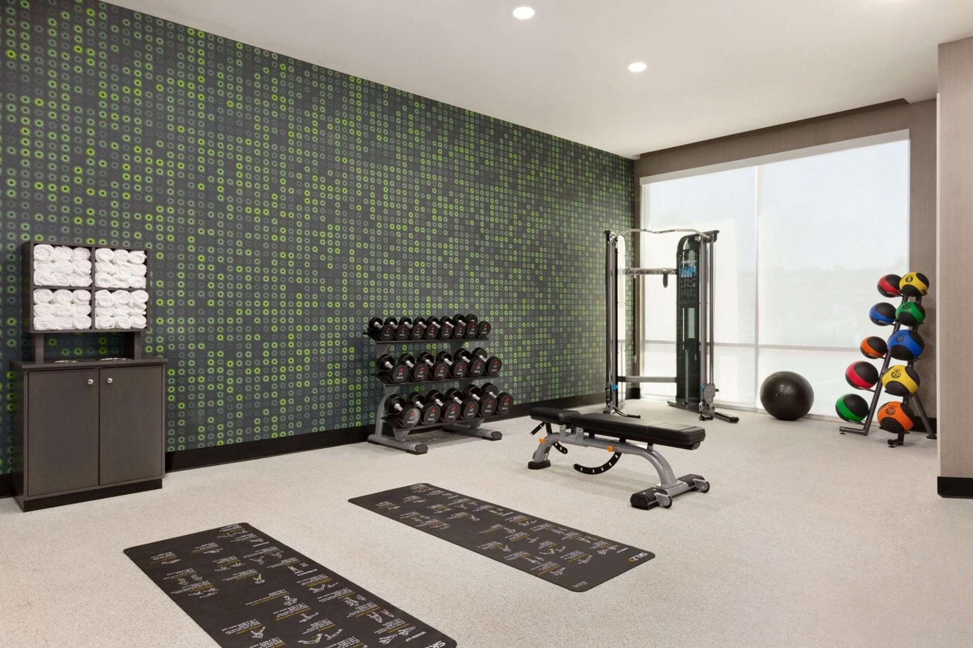 La Quinta by Wyndham Gainesville interior in Gainesville, FL — gallery photo 2