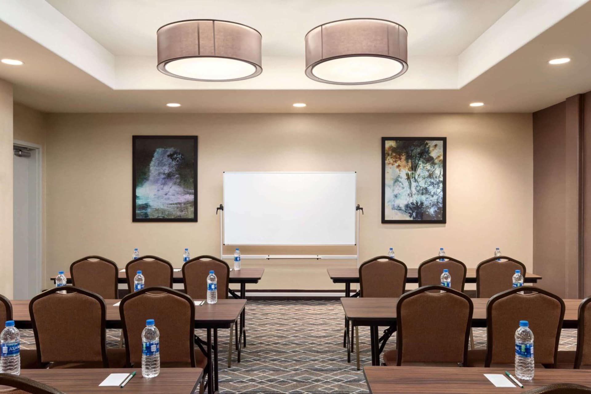 La Quinta by Wyndham Clovis CA gallery photo in Clovis, CA — image 6