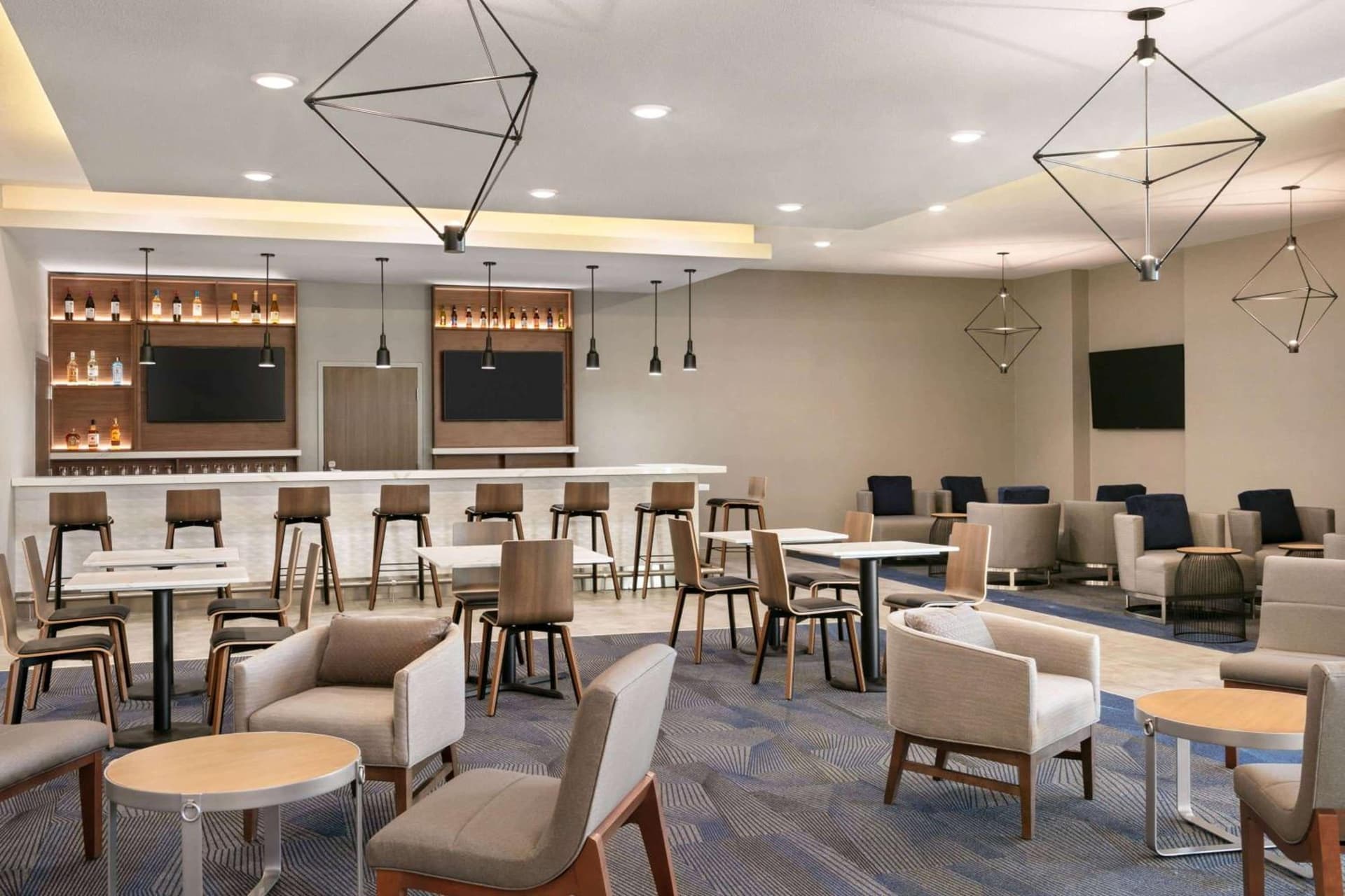 La Quinta Inn & Suites by Wyndham College Station North gallery photo in College Station, TX — image 36