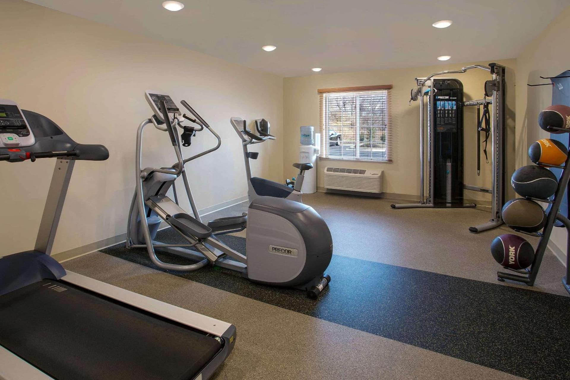 WoodSpring Suites Frederick I-70 gallery photo in Frederick, MD — image 20