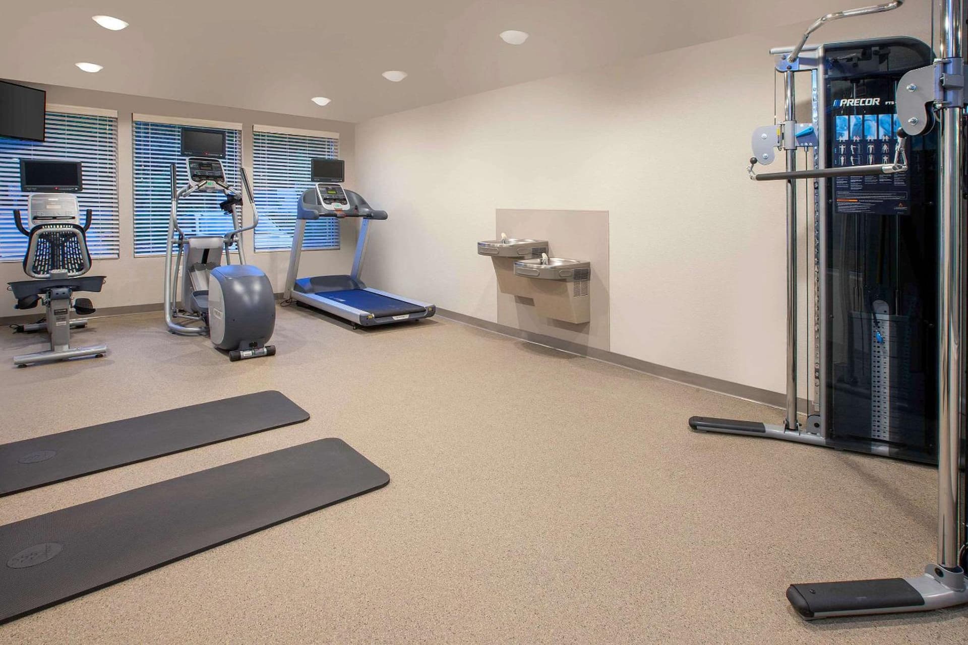 WoodSpring Suites Washington DC Northeast Greenbelt gallery photo in Greenbelt, MD — image 10
