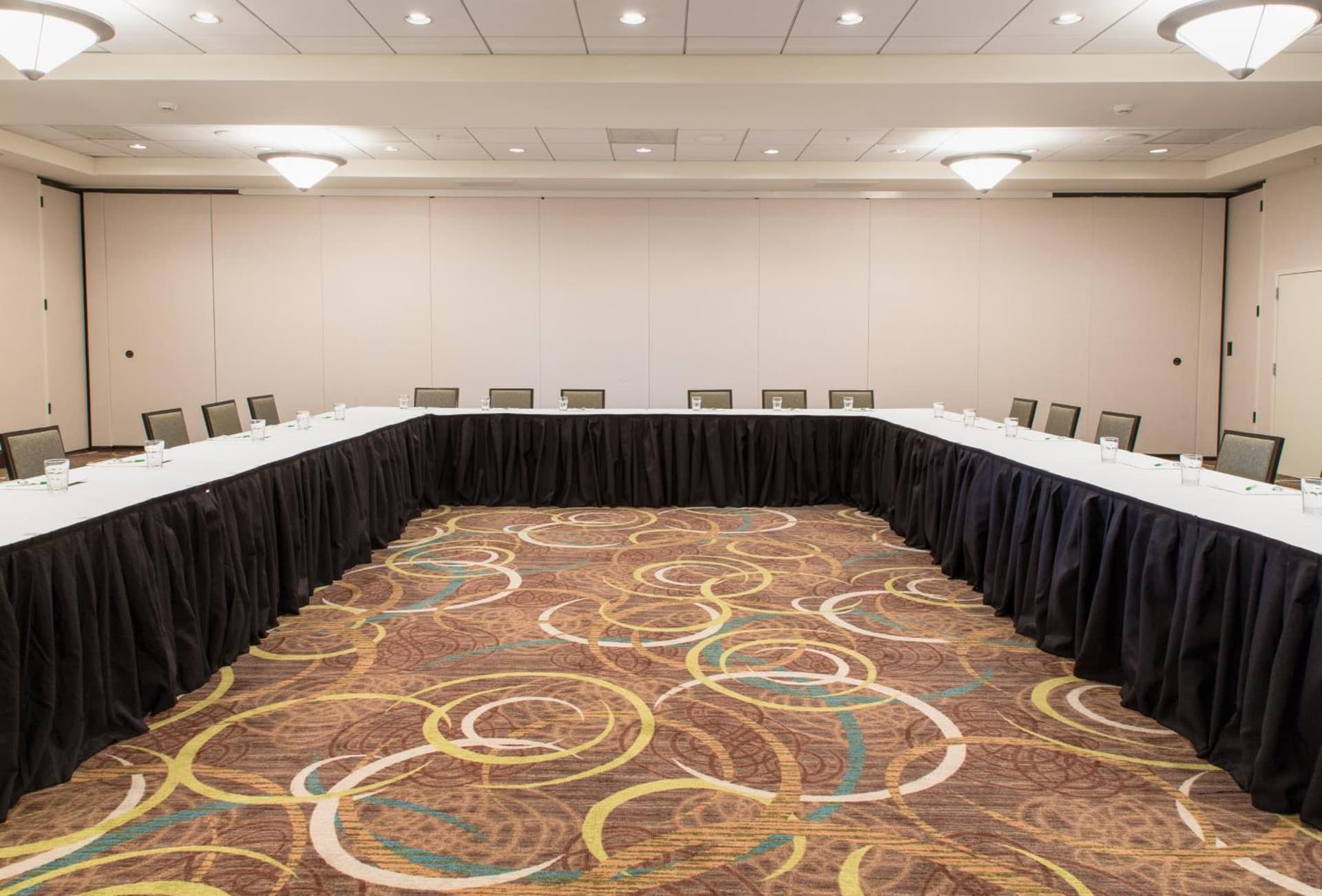 Holiday Inn Hotel & Suites Bloomington Airport by IHG gallery photo in Bloomington, IL — image 5