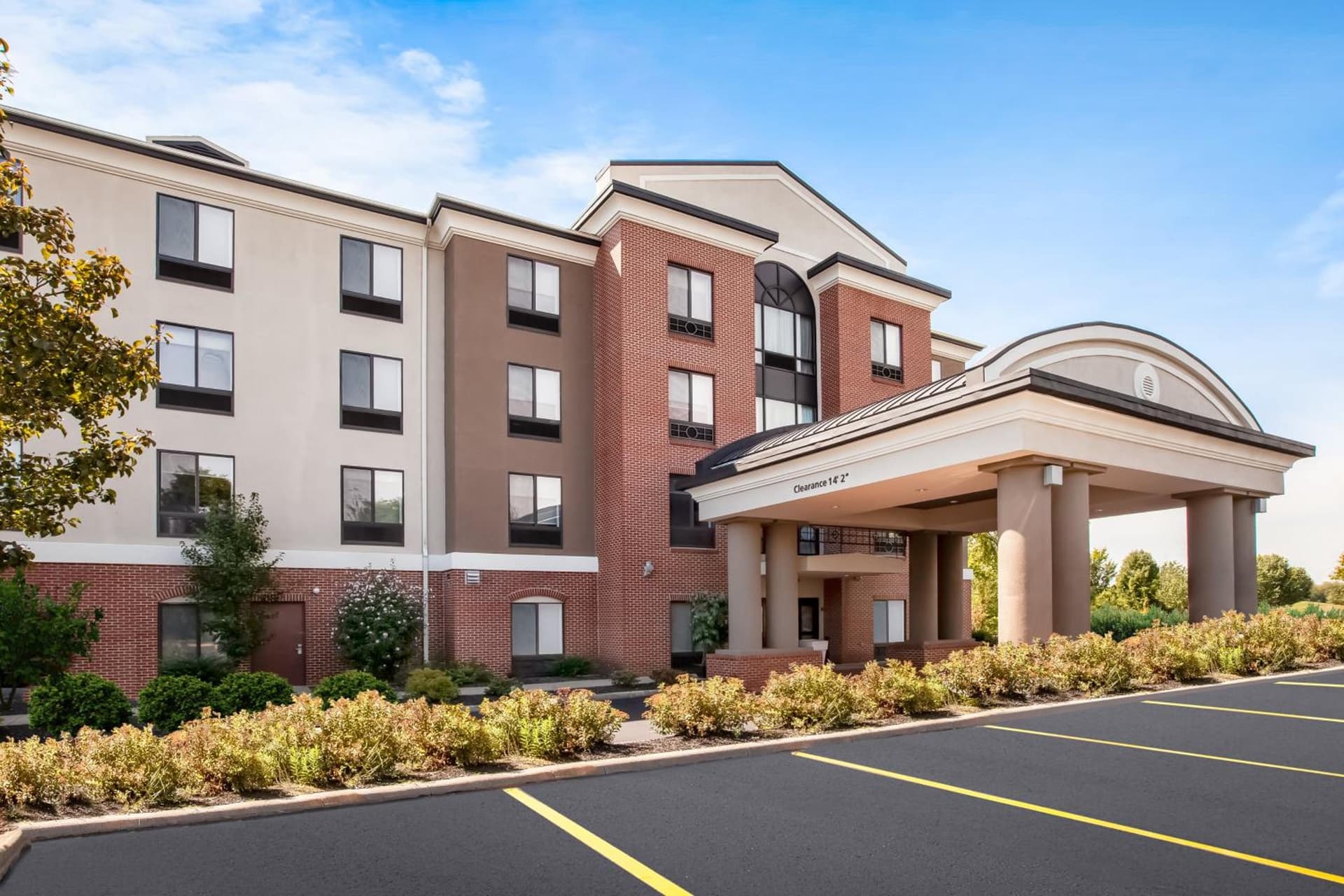 Holiday Inn Express Hotel & Suites Cleveland-Richfield by IHG property views in Brecksville, OH — gallery photo 3