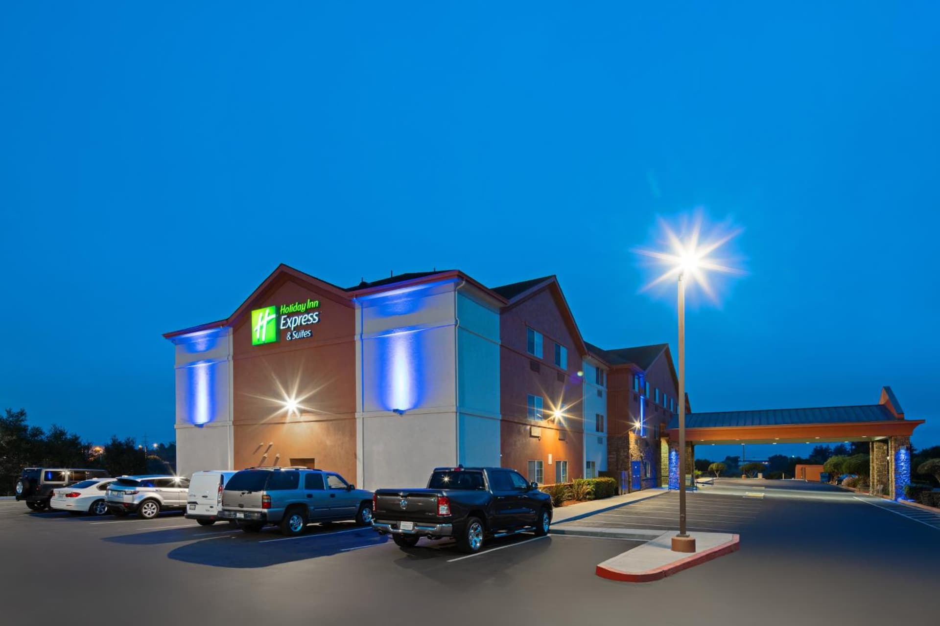 Holiday Inn Express & Suites Watsonville by IHG gallery photo in Watsonville, CA — image 7