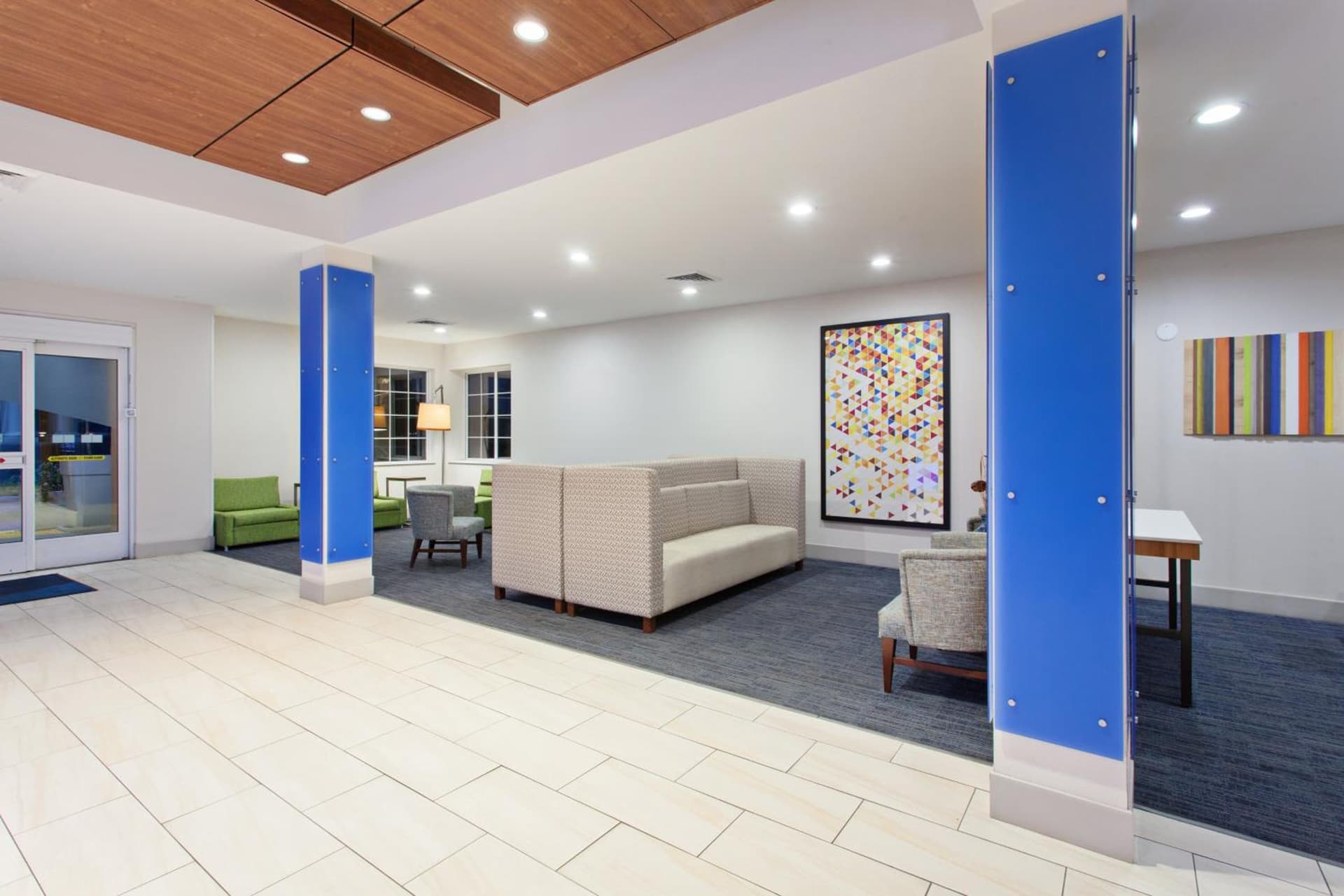 Holiday Inn Express & Suites Corona by IHG gallery photo in Corona, CA — image 19