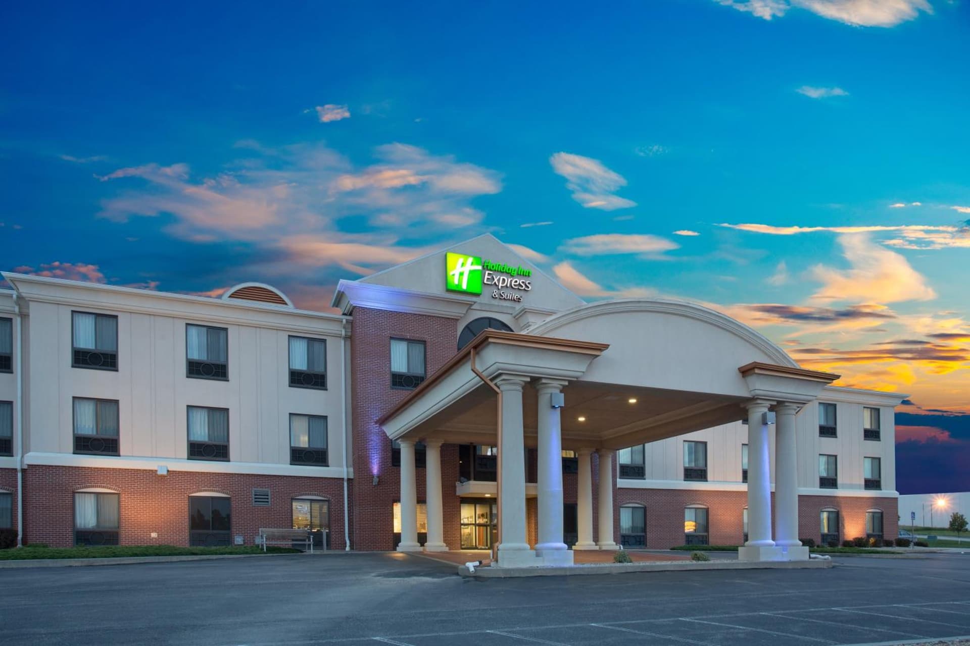 Holiday Inn Express Hotel & Suites Concordia US 81 by IHG featured exterior or lobby in Concordia, KS — similar hotel