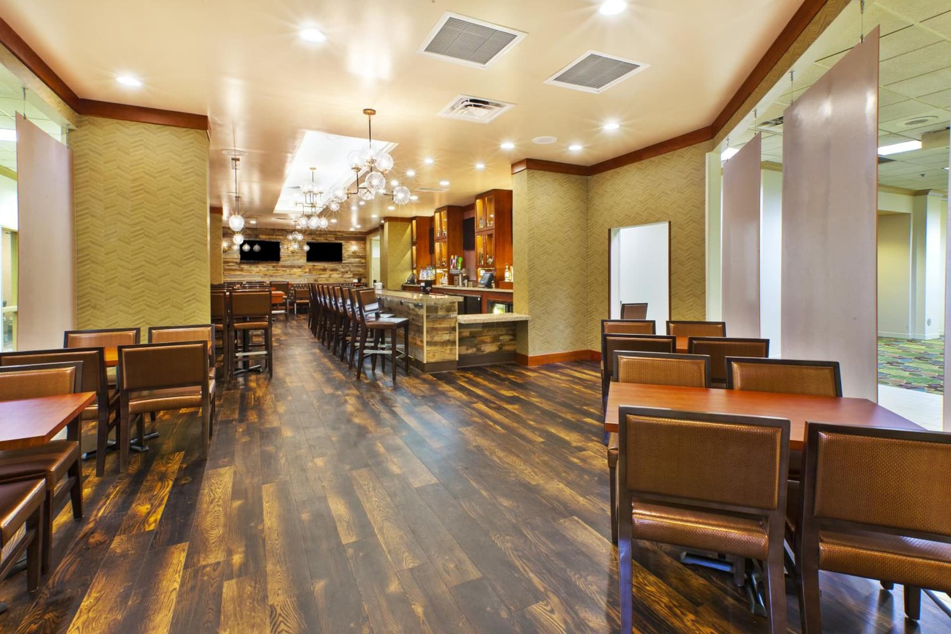 Holiday Inn & Suites Bolingbrook by IHG gallery photo in Bolingbrook, IL — image 44