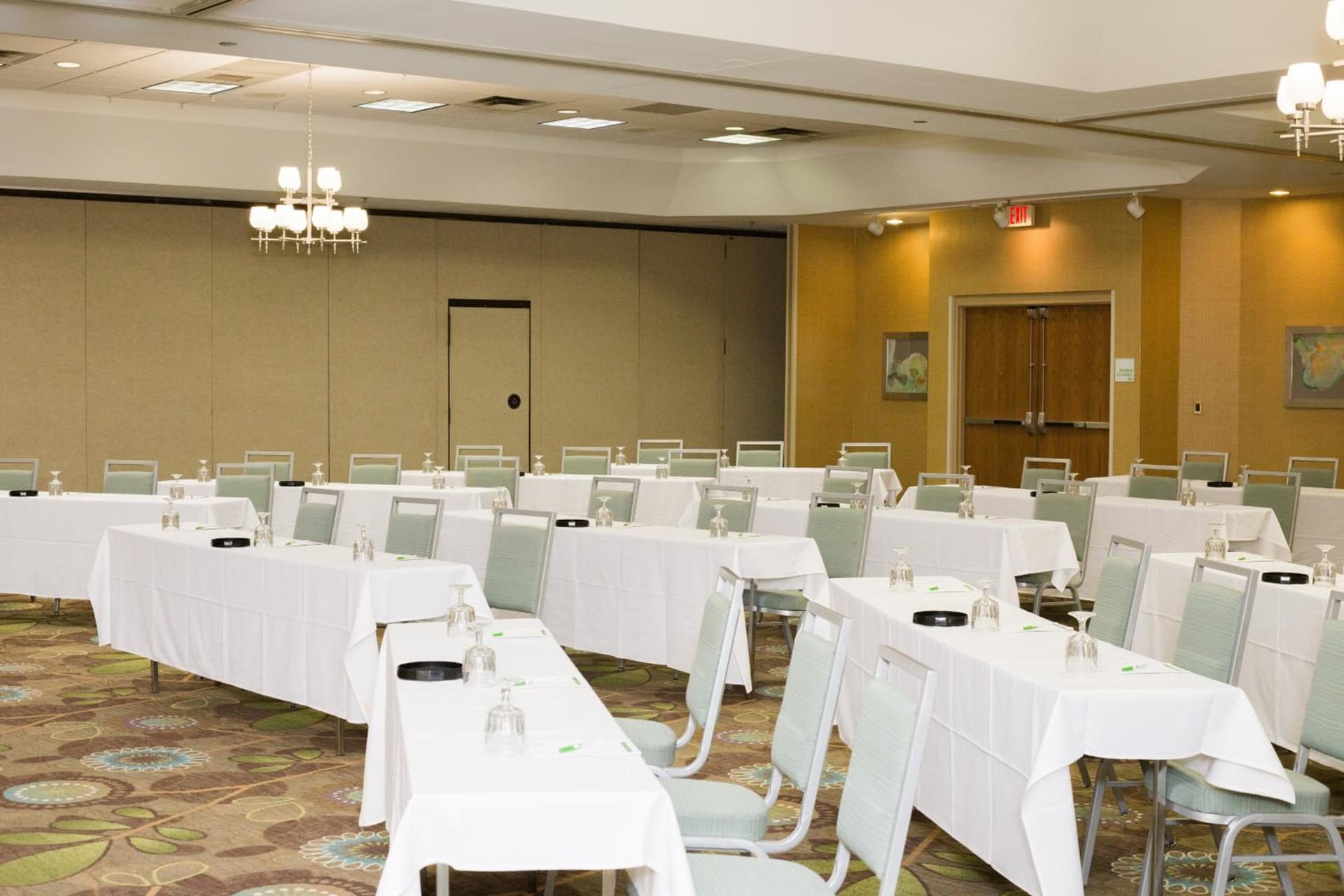 Holiday Inn & Suites Bolingbrook by IHG gallery photo in Bolingbrook, IL — image 34