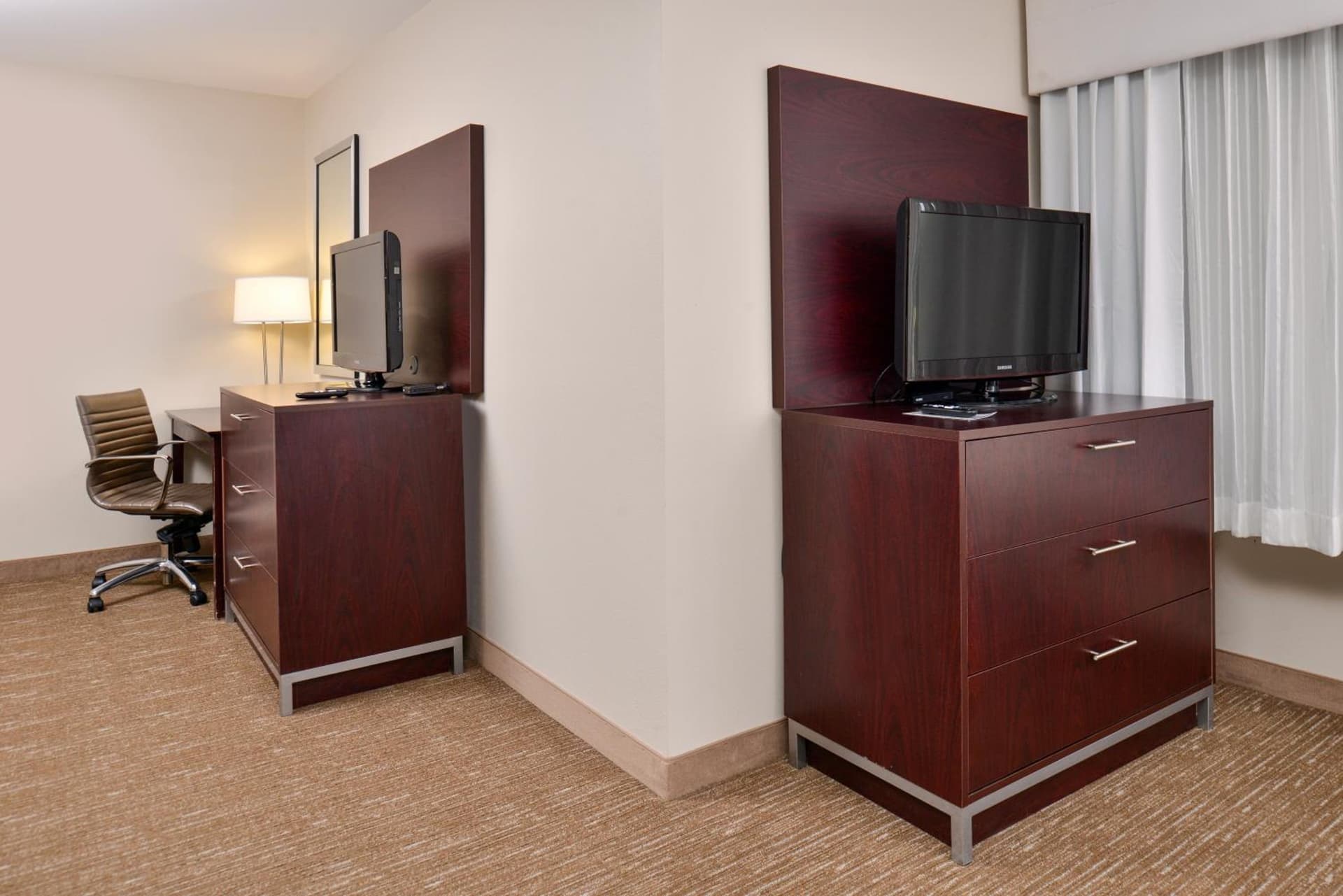 Holiday Inn Express Hotel & Suites Lafayette by IHG gallery photo in Lafayette, LA — image 28