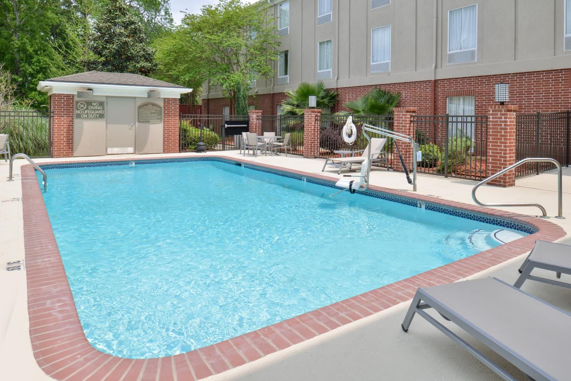 Holiday Inn Express Hotel & Suites Lafayette by IHG gallery photo in Lafayette, LA — image 7