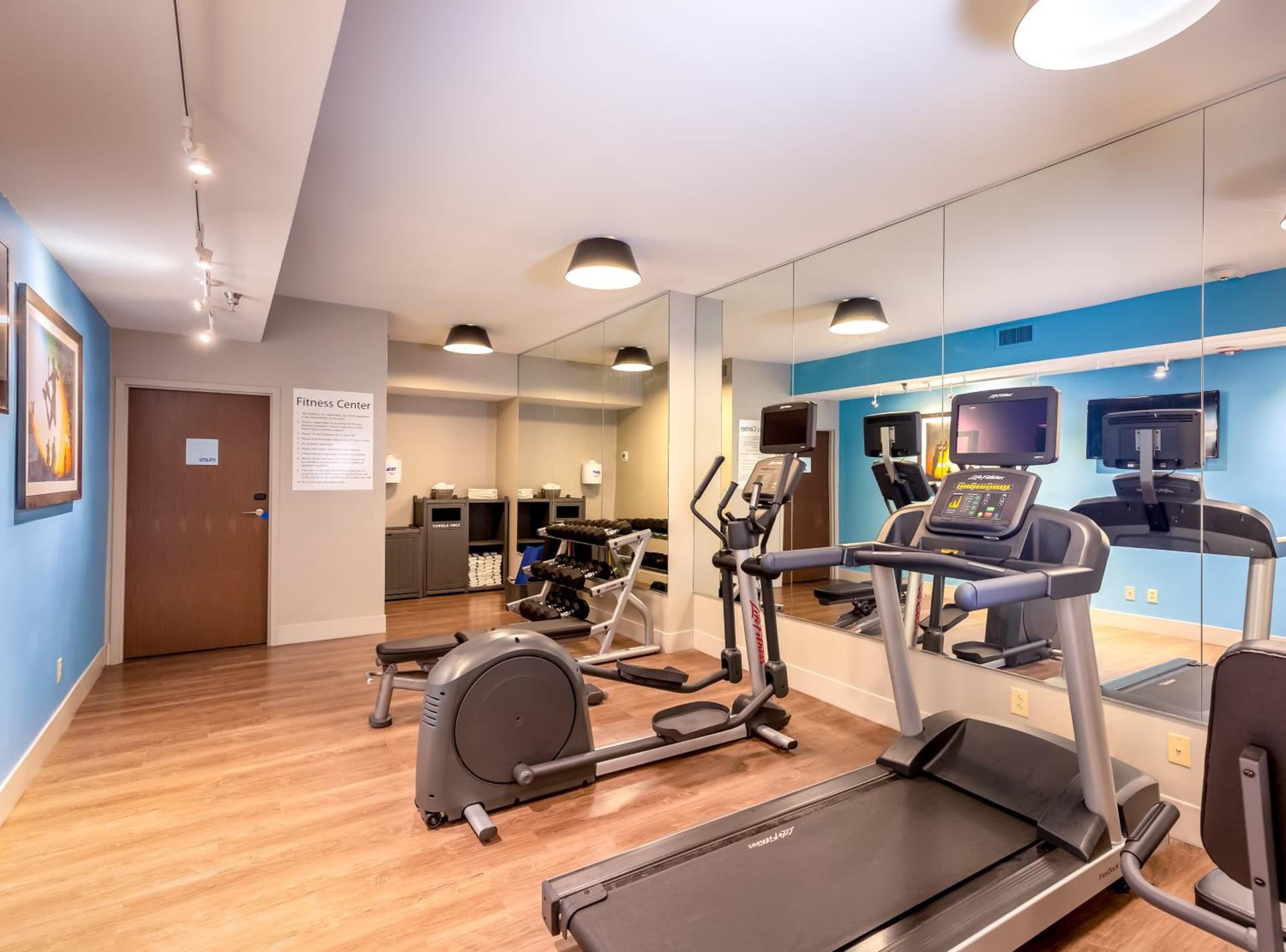 Holiday Inn Express Orange Beach - On The Beach by IHG property views in Orange Beach, AL — gallery photo 3
