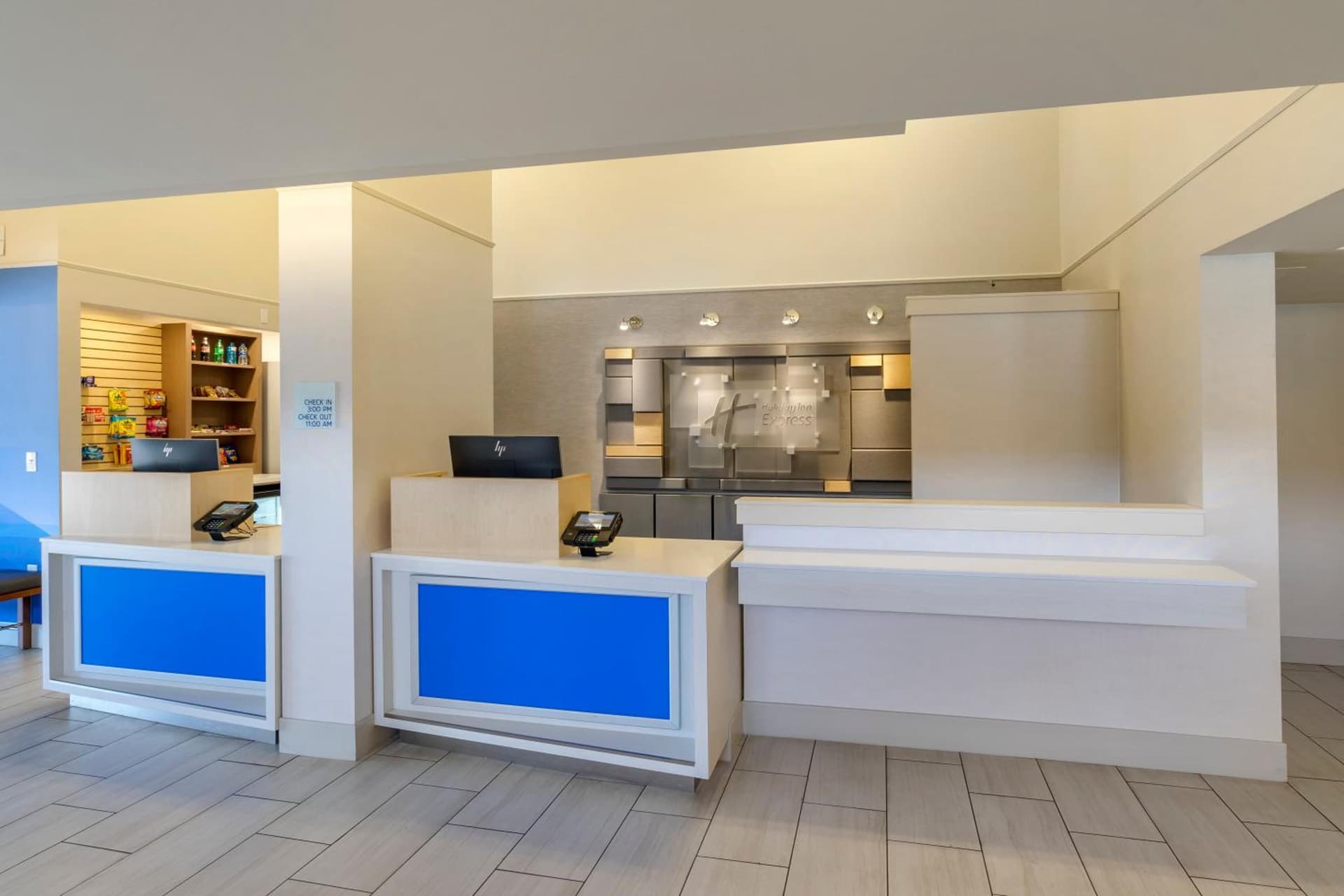 Holiday Inn Express Cape Coral-Fort Myers Area by IHG interior in Cape Coral, FL — gallery photo 2
