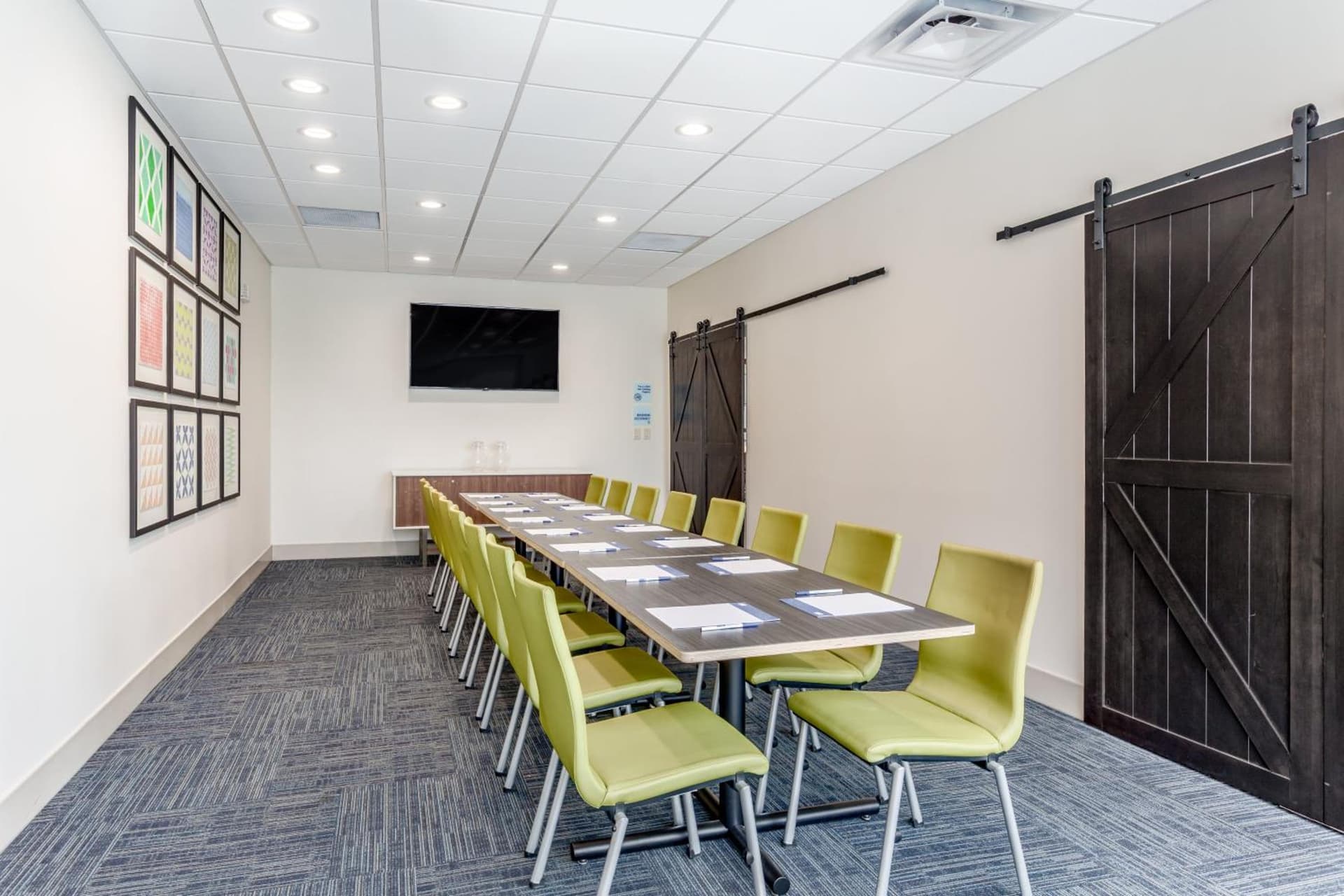 Holiday Inn Express & Suites Hammond by IHG gallery photo in Hammond, IN — image 8