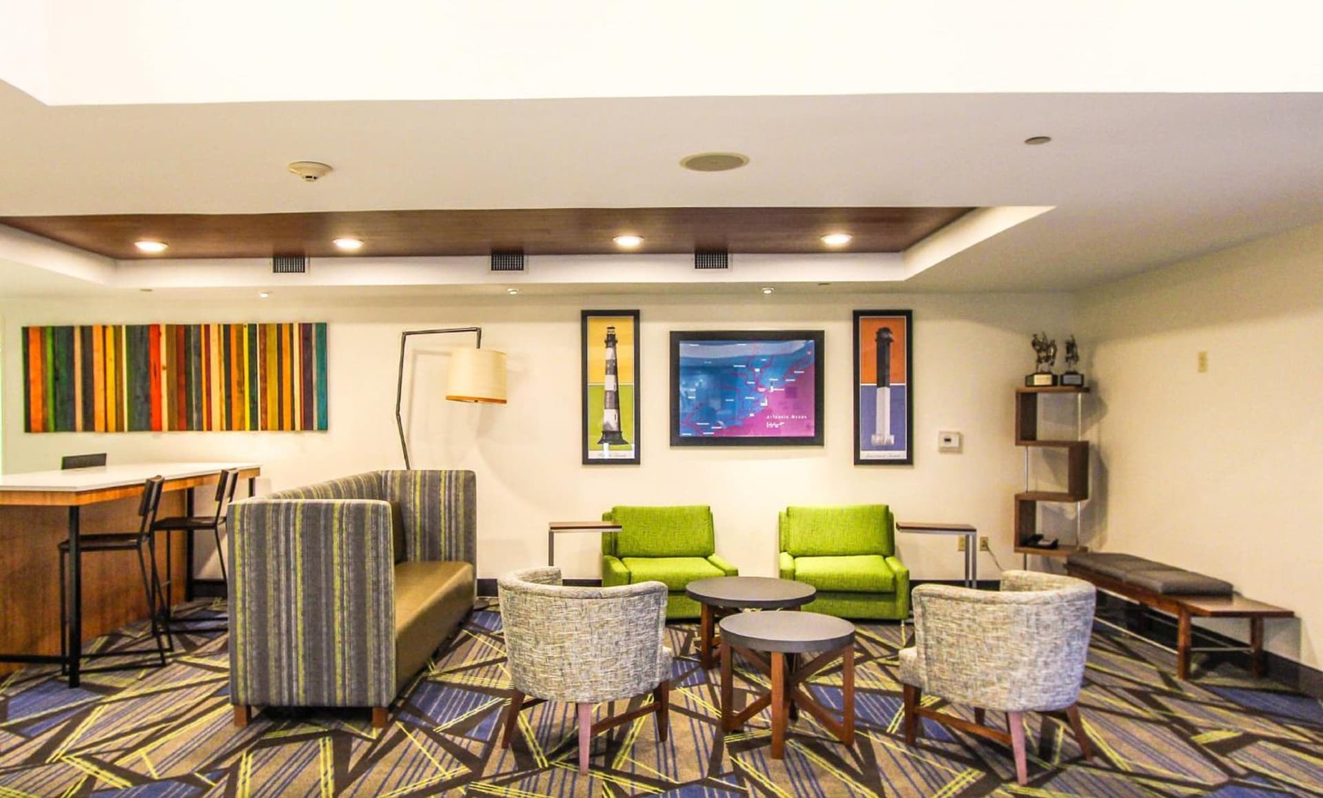 Holiday Inn Express Hotel & Suites Charleston - North by IHG interior in Charleston, SC — gallery photo 2