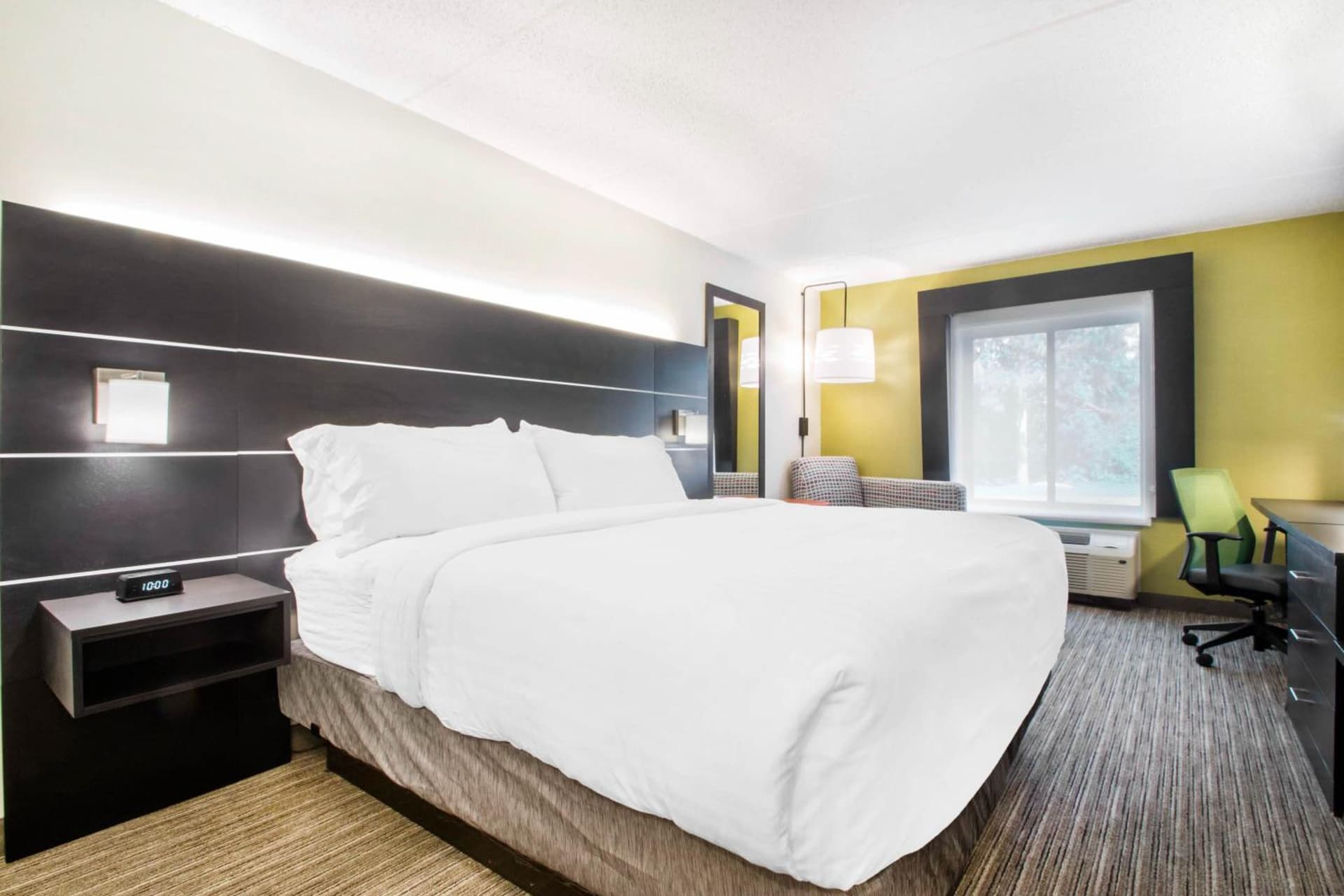 Holiday Inn Express & Suites - Albany Airport - Wolf Road by IHG gallery photo in Albany, NY — image 7