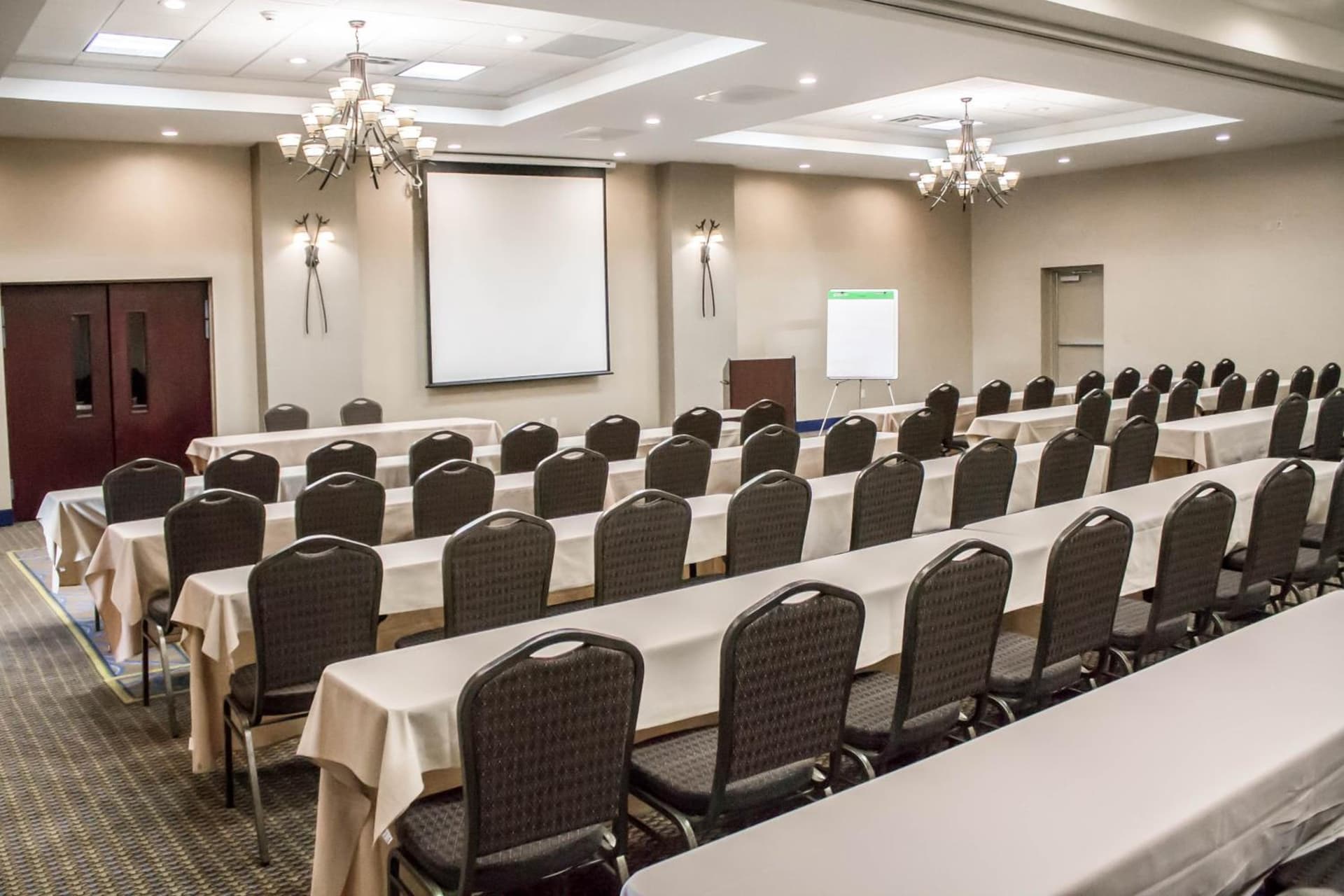 Holiday Inn Express & Suites - Albany Airport - Wolf Road by IHG gallery photo in Albany, NY — image 10