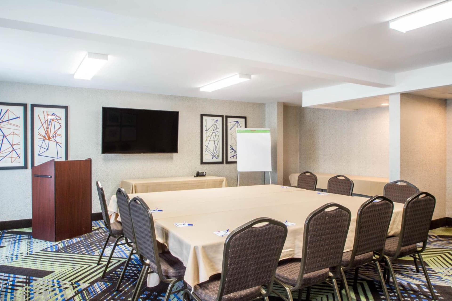 Holiday Inn Express & Suites - Albany Airport - Wolf Road by IHG gallery photo in Albany, NY — image 16