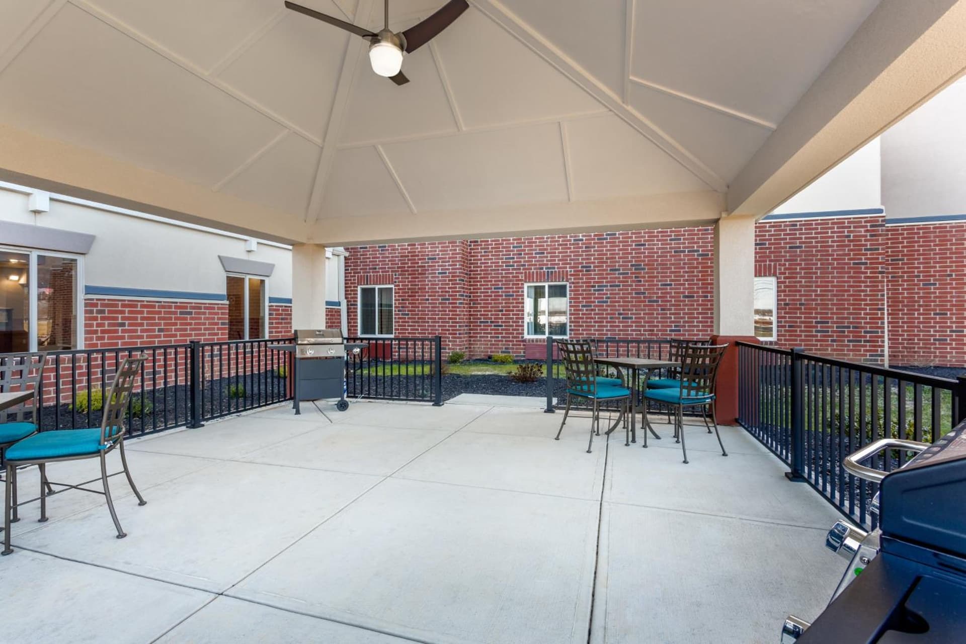 Candlewood Suites Bethlehem South by IHG gallery photo in Bethlehem, PA — image 12