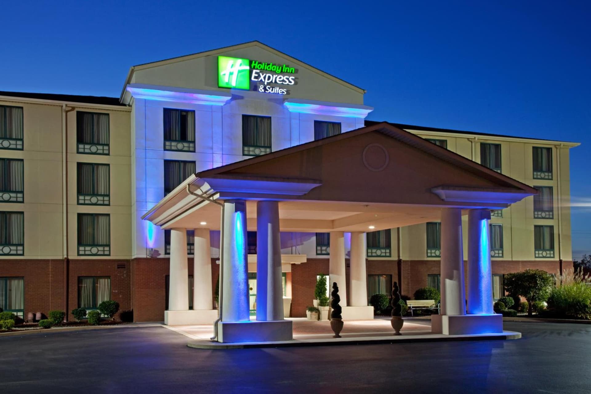 Holiday Inn Express Hotel & Suites Murray by IHG featured exterior or lobby in Murray, KY — similar hotel