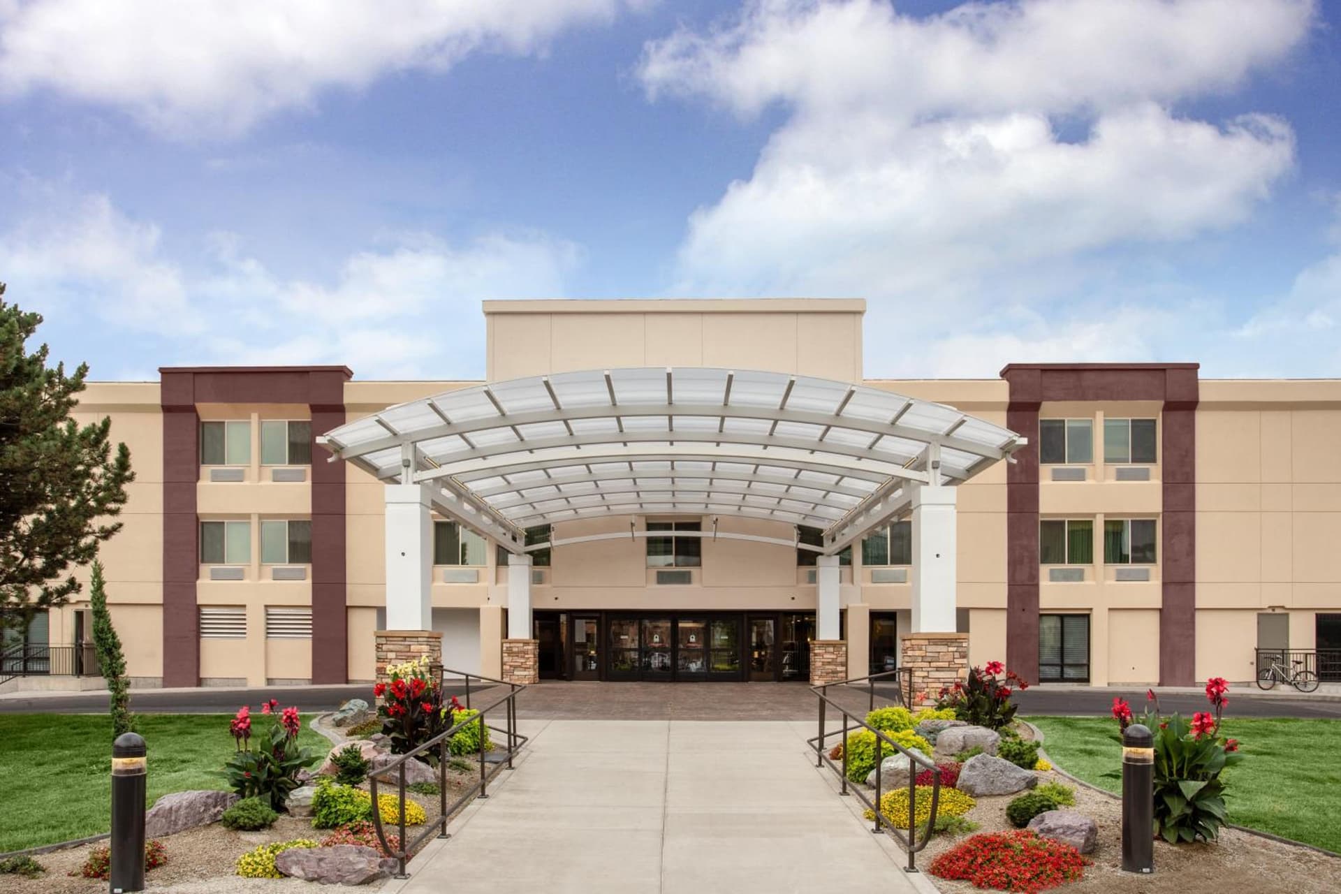 Holiday Inn Missoula Downtown by IHG featured exterior or lobby in Missoula, MT — similar hotel
