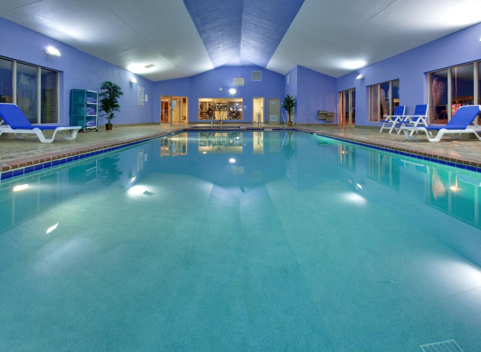Holiday Inn Express Hotel & Suites Pleasant Prairie-Kenosha by IHG gallery photo in Pleasant Prairie, WI — image 9