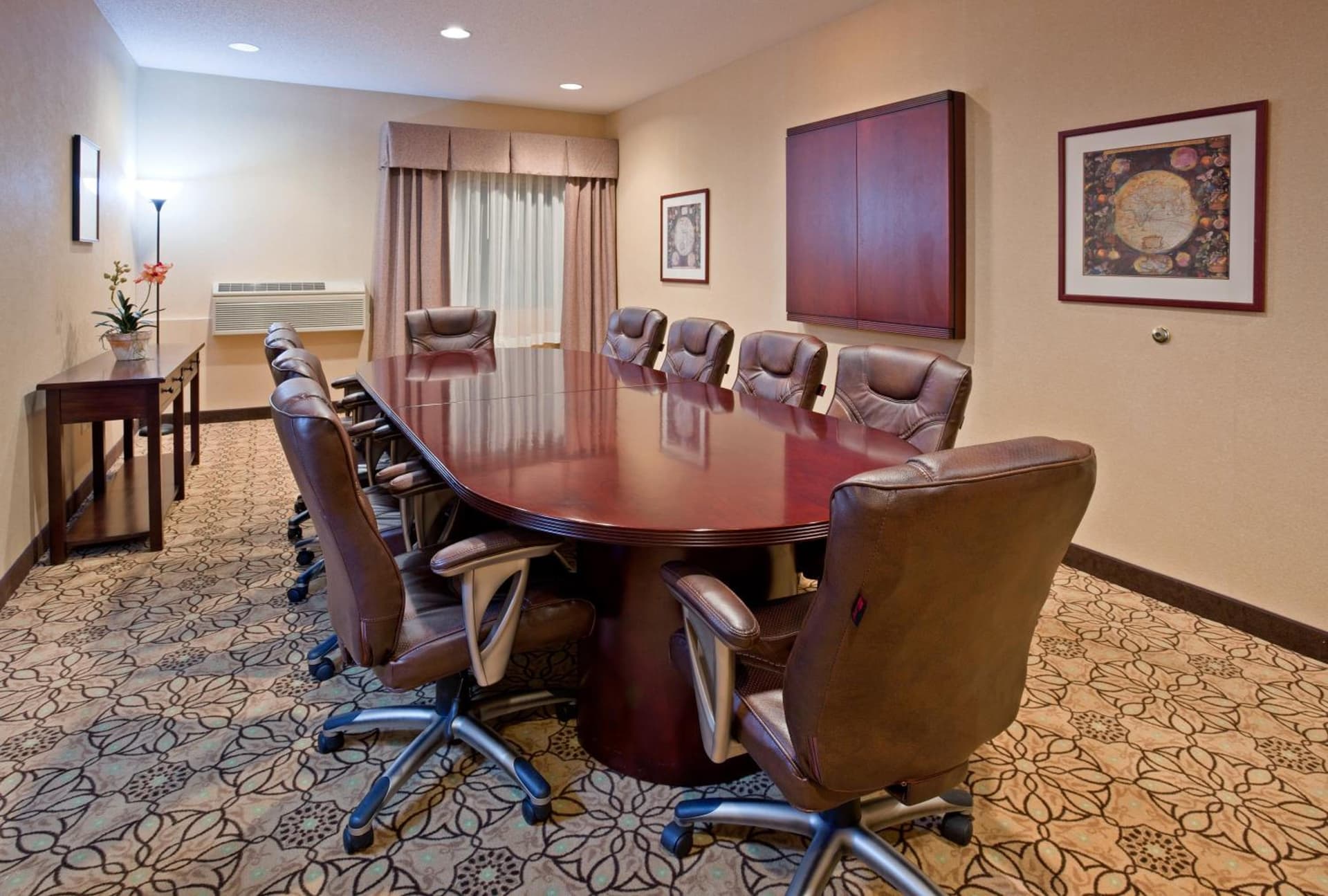 Holiday Inn Express Hotel & Suites St. Paul - Woodbury by IHG gallery photo in Woodbury, MN — image 24