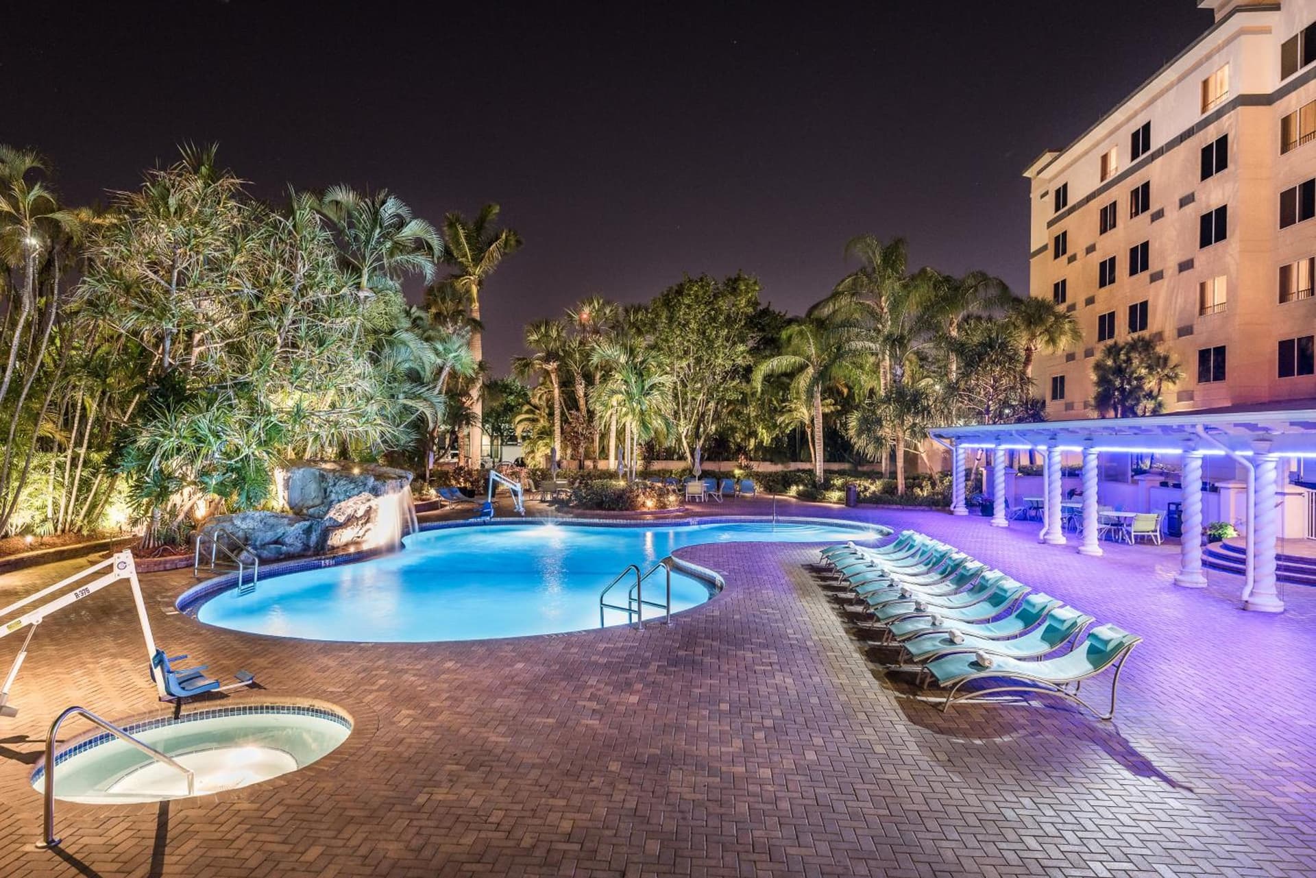 Holiday Inn Fort Lauderdale Airport by IHG gallery photo in Hollywood, FL — image 23