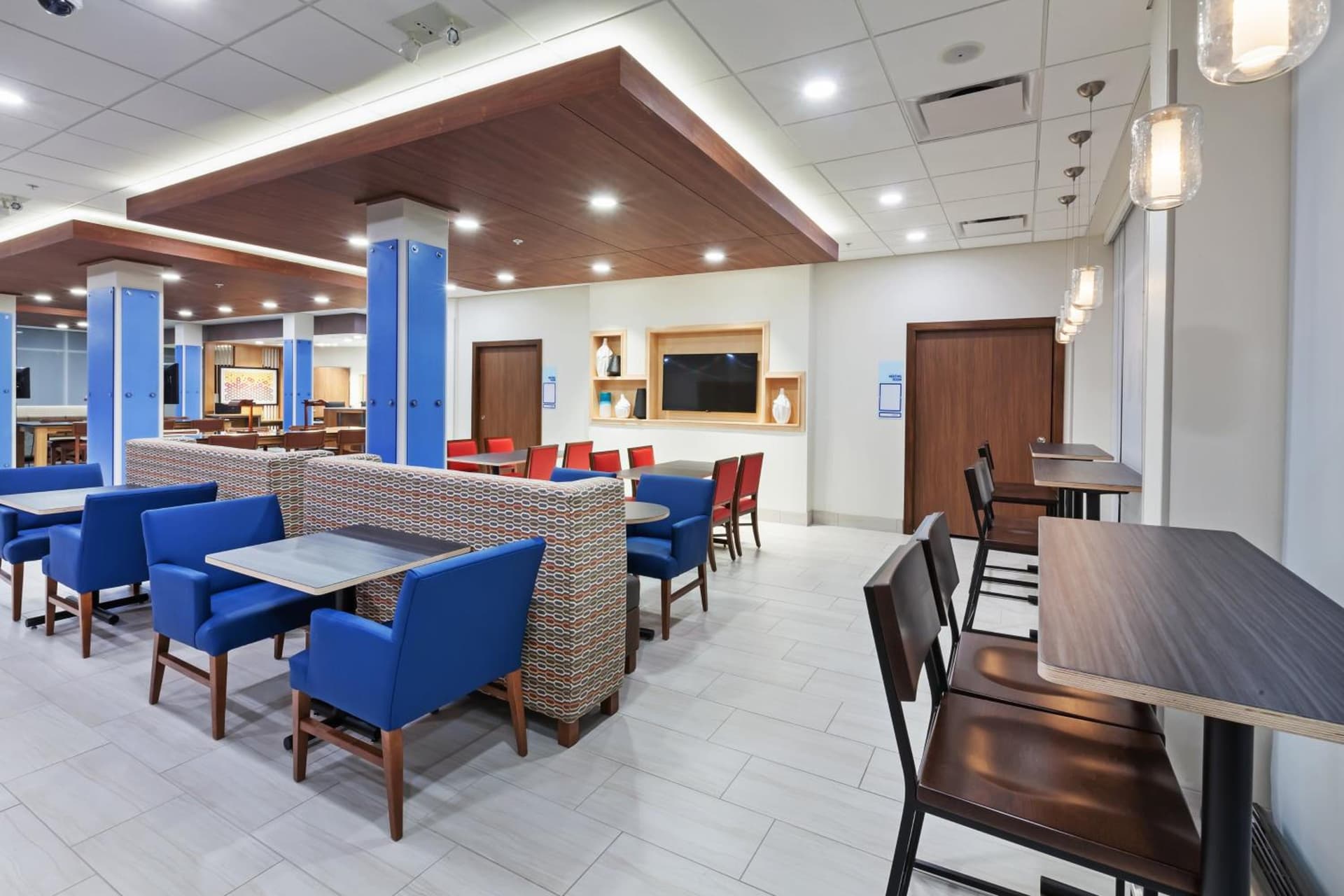 Holiday Inn Express & Suites - Lenexa - Overland Park Area by IHG gallery photo in Lenexa, KS — image 20