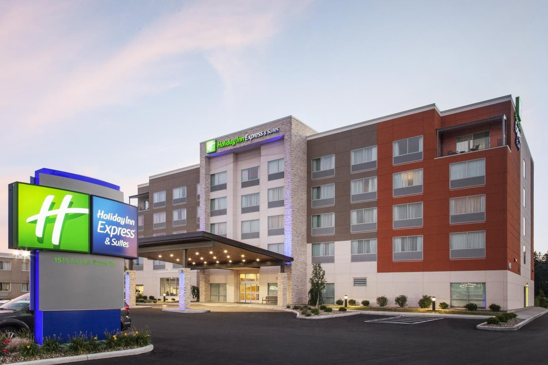 Holiday Inn Express & Suites Sandusky by IHG featured exterior or lobby in Sandusky, OH — similar hotel