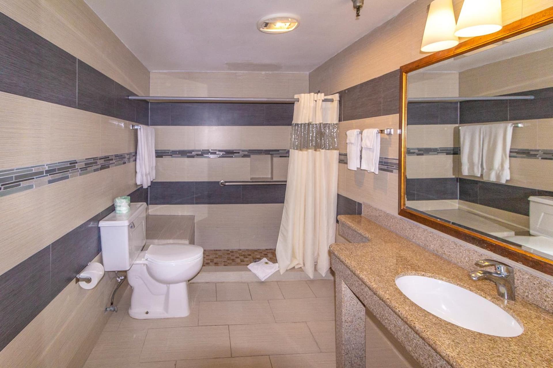 Hotel Pacific, Manhattan Beach property views in Manhattan Beach, CA — gallery photo 3