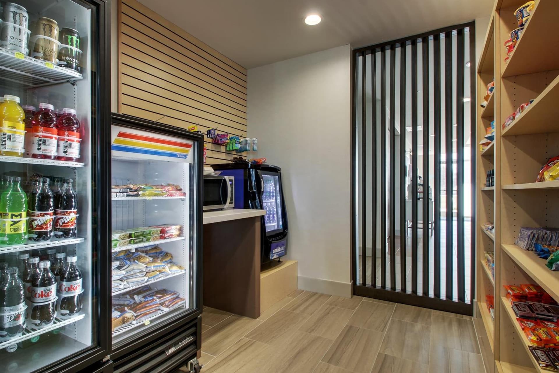 Holiday Inn Express & Suites - Mount Vernon by IHG interior in Mount Vernon, IL — gallery photo 2