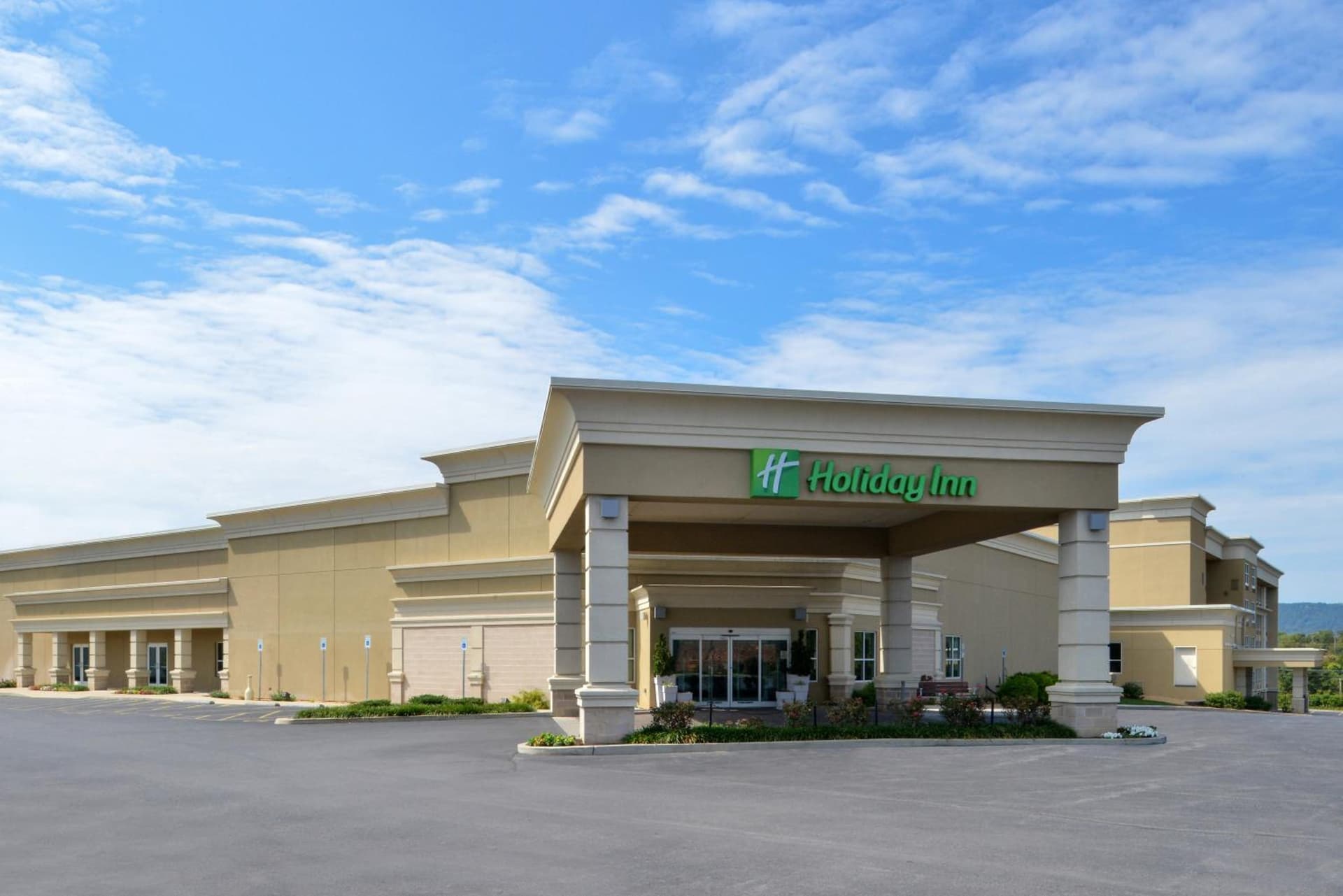 Holiday Inn Martinsburg by IHG gallery photo in Martinsburg, WV — image 51