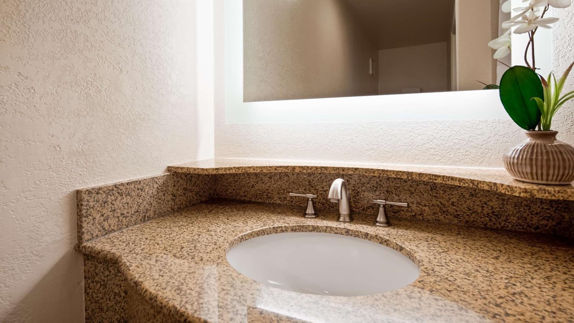 Best Western Plus Ontario Airport & Convention Center gallery photo in Ontario, CA — image 20