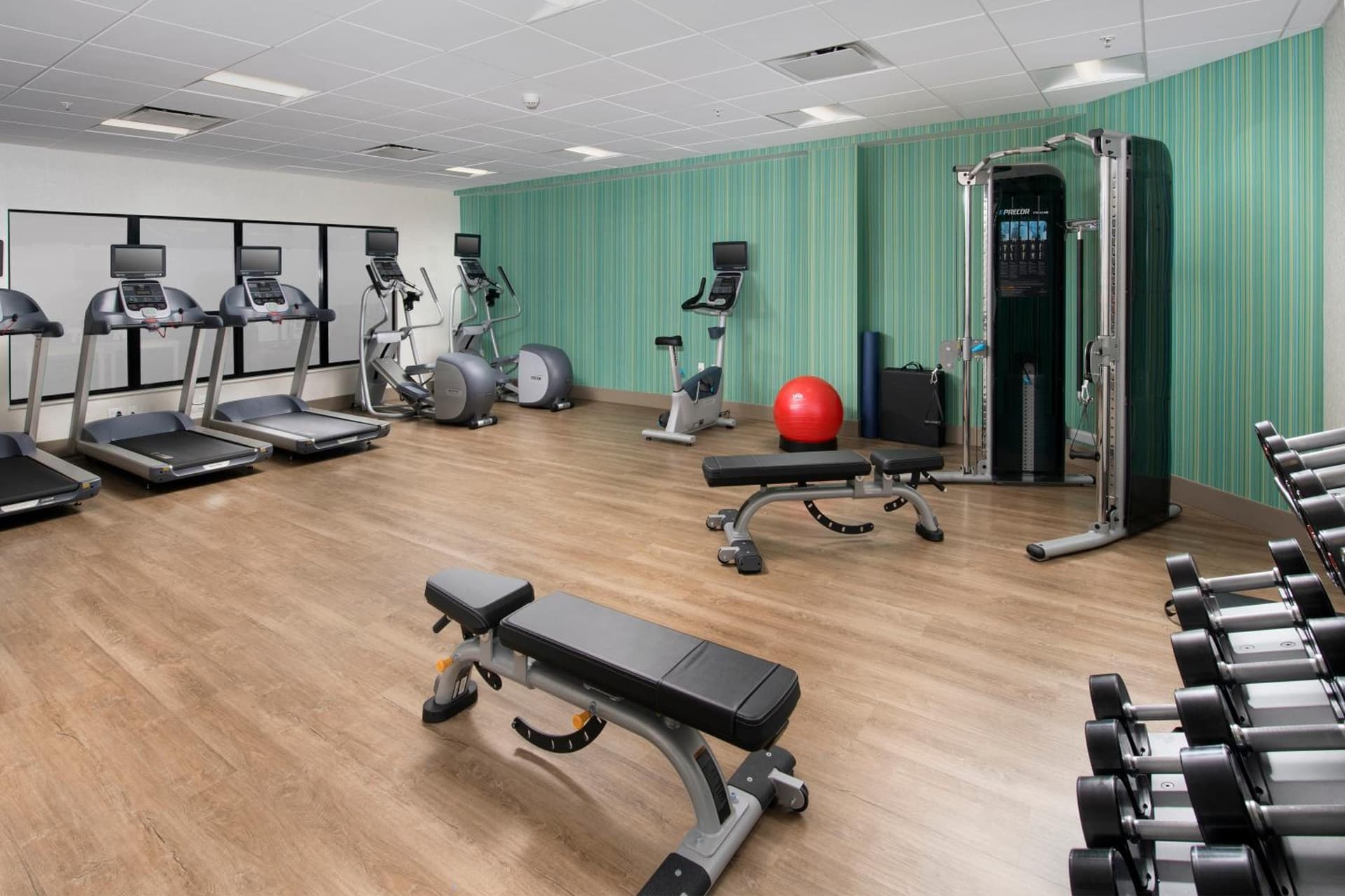 Holiday Inn Express & Suites Baltimore - BWI Airport North by IHG gallery photo in Linthicum Heights, MD — image 19