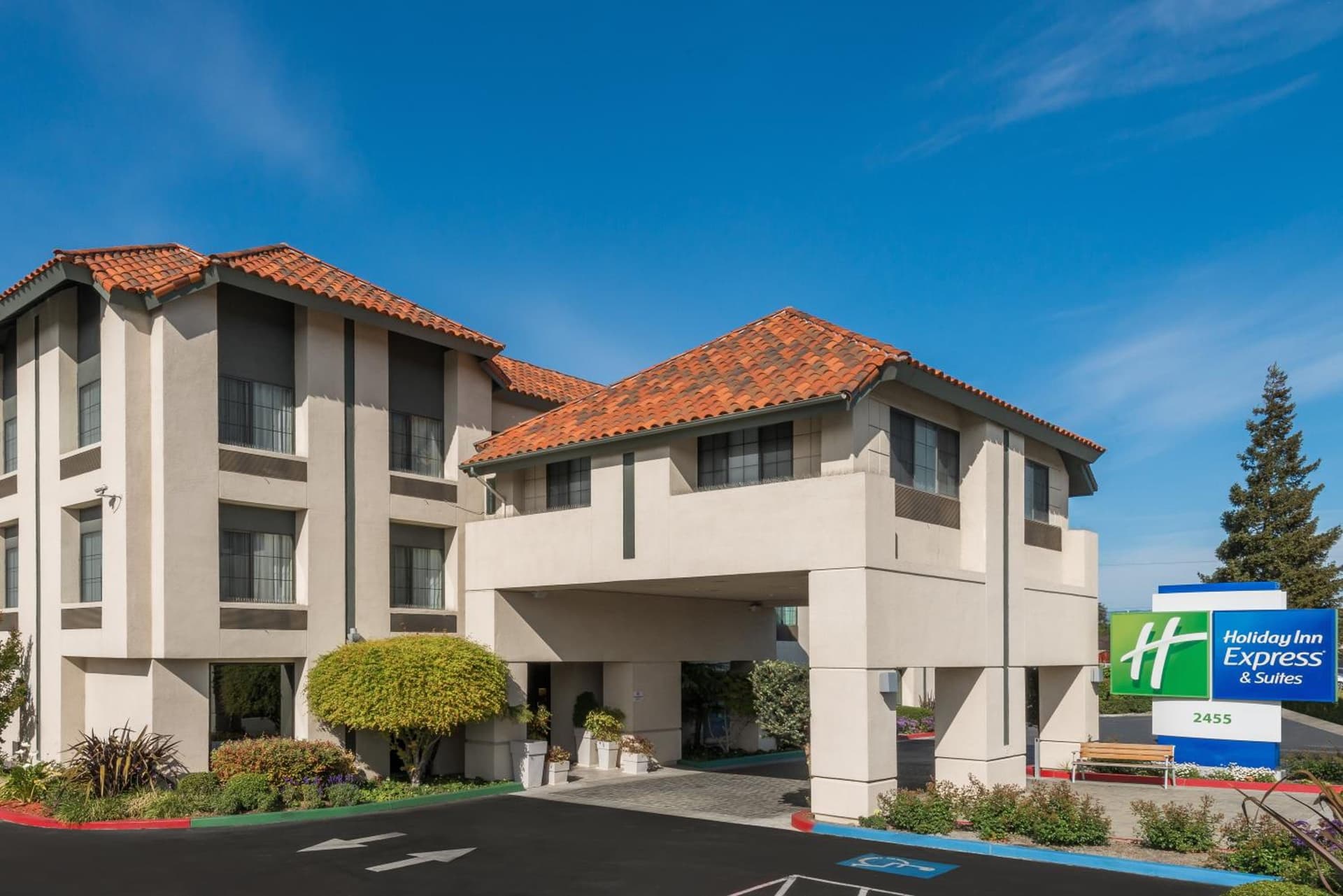 Holiday Inn Express & Suites Santa Clara - Silicon Valley by IHG gallery photo in Santa Clara, CA — image 13
