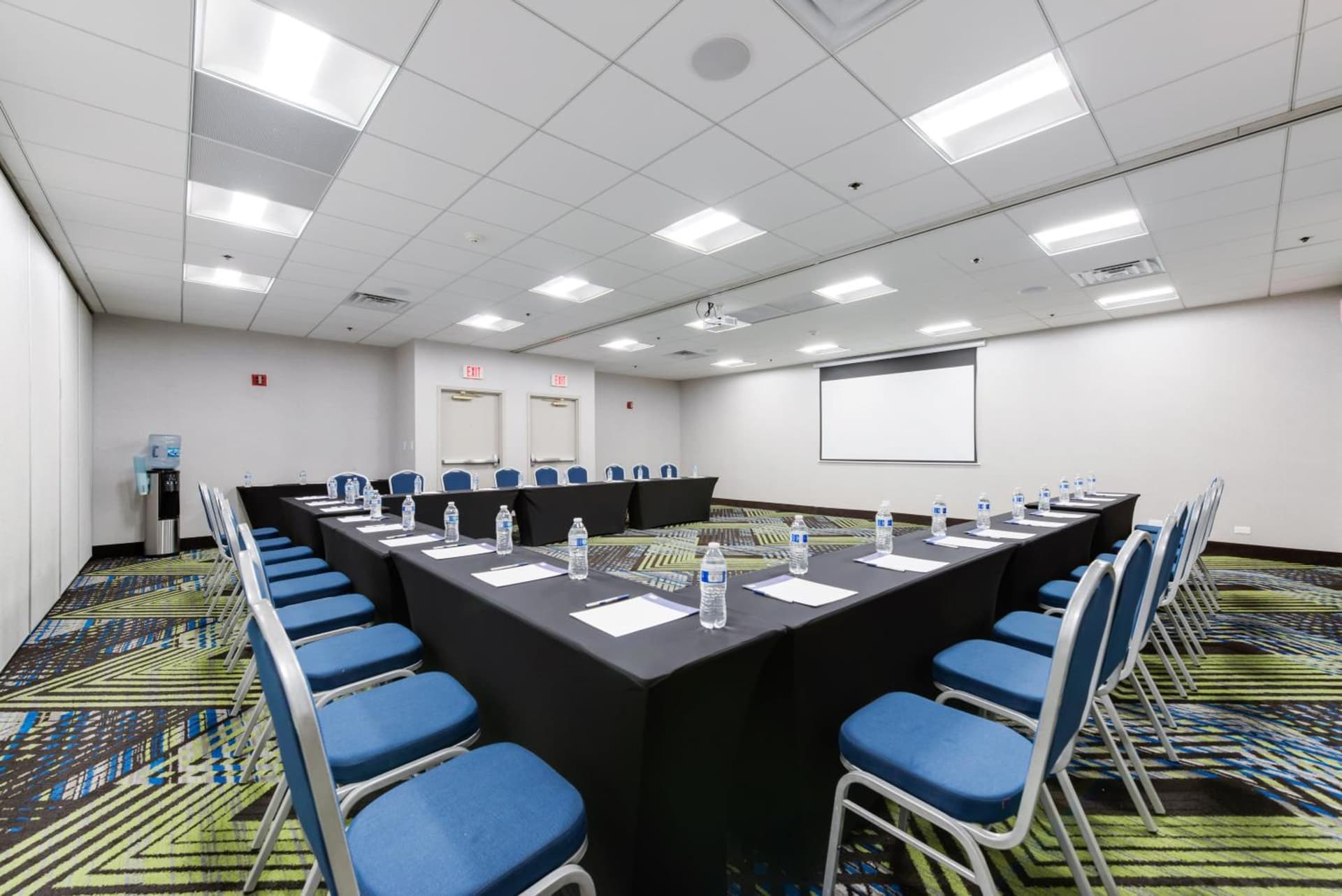 Holiday Inn Express Naperville by IHG gallery photo in Naperville, IL — image 11